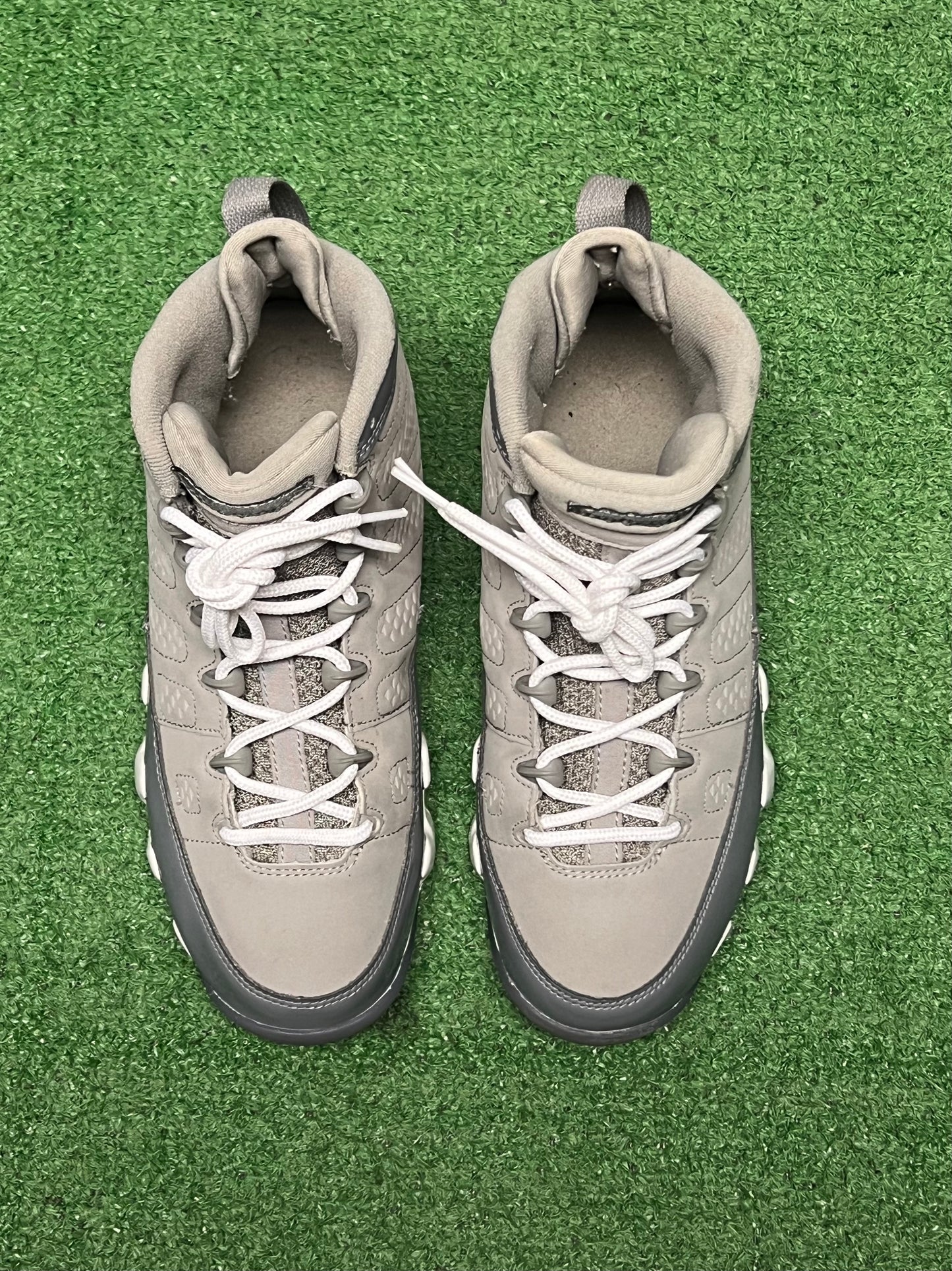 Gradeschool Air Jordan 9 Cool Grey Size 7