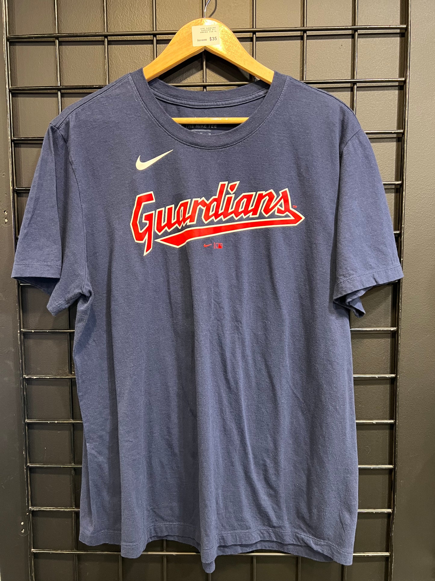 Men’s Nike Cleveland Guardians Ramirez Tee Size XL