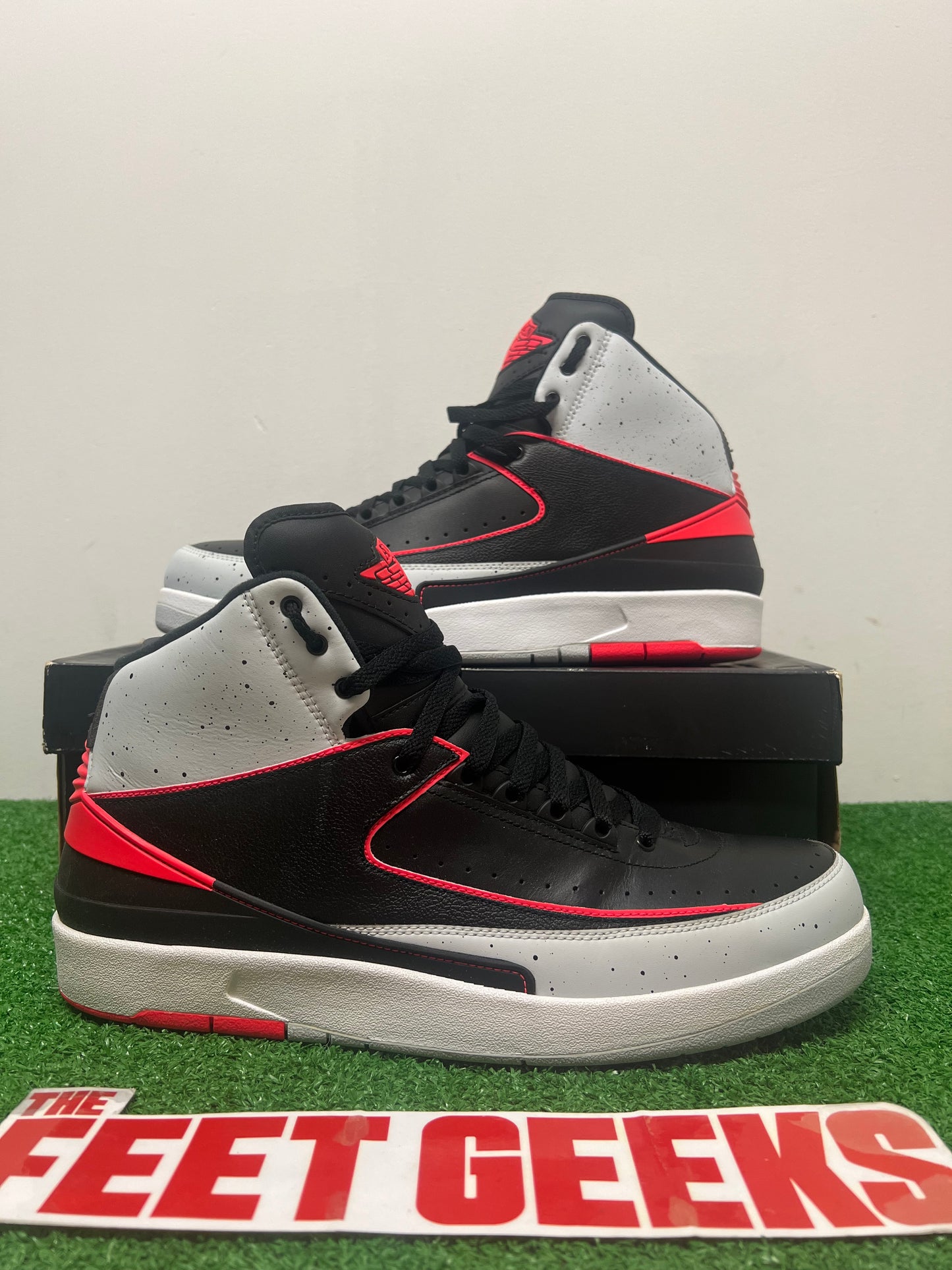 Men’s Air Jordan 2 Infrared Size 13