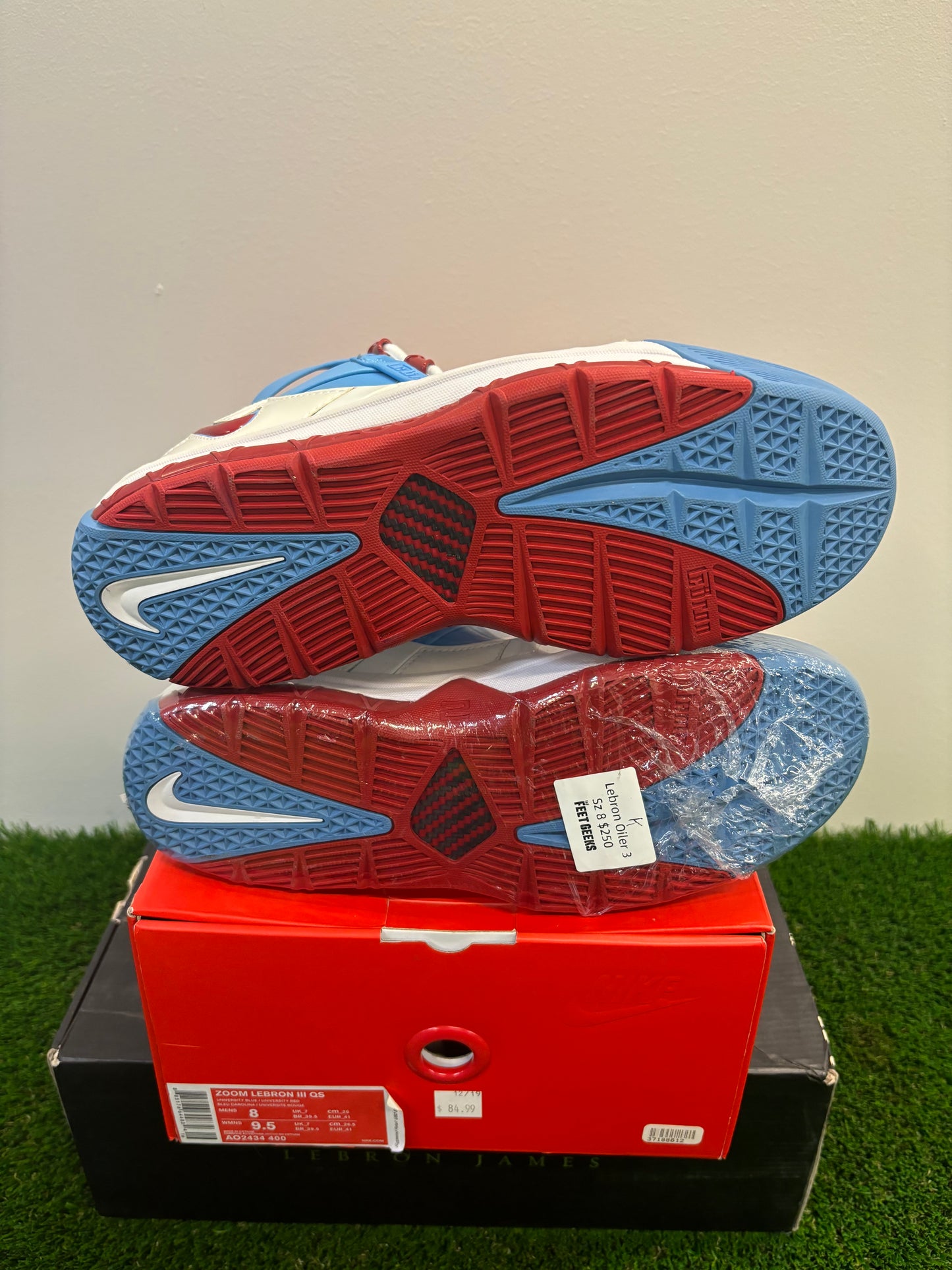 Men’s Lebron Oiler 3 Size 8 $200