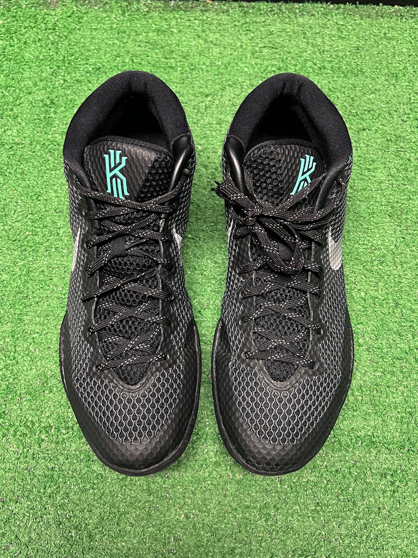 Men’s Nike Kyrie 1 Driveway Size 10