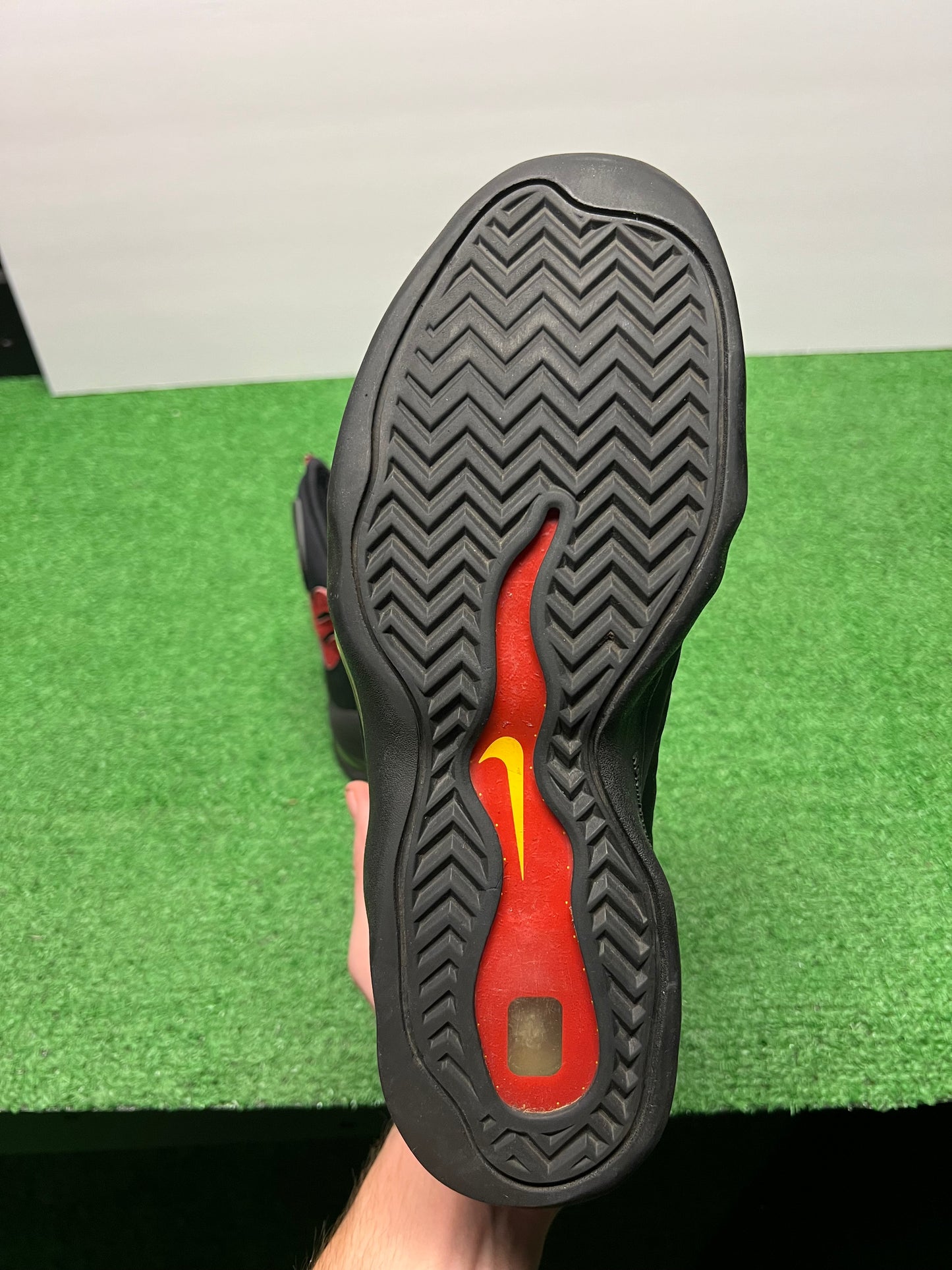 Men’s Nike Air Bakin Size 8
