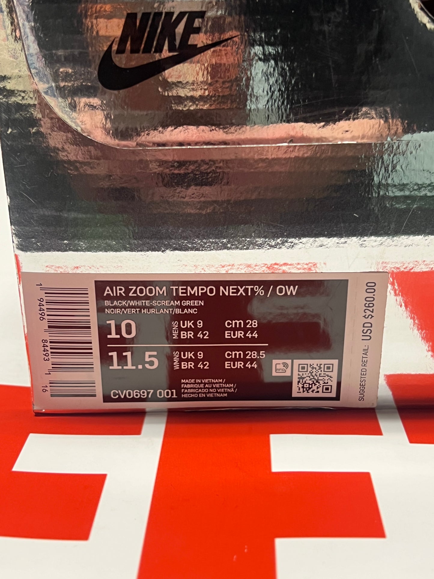 Men’s Nike Off White Tempo Green Brand New