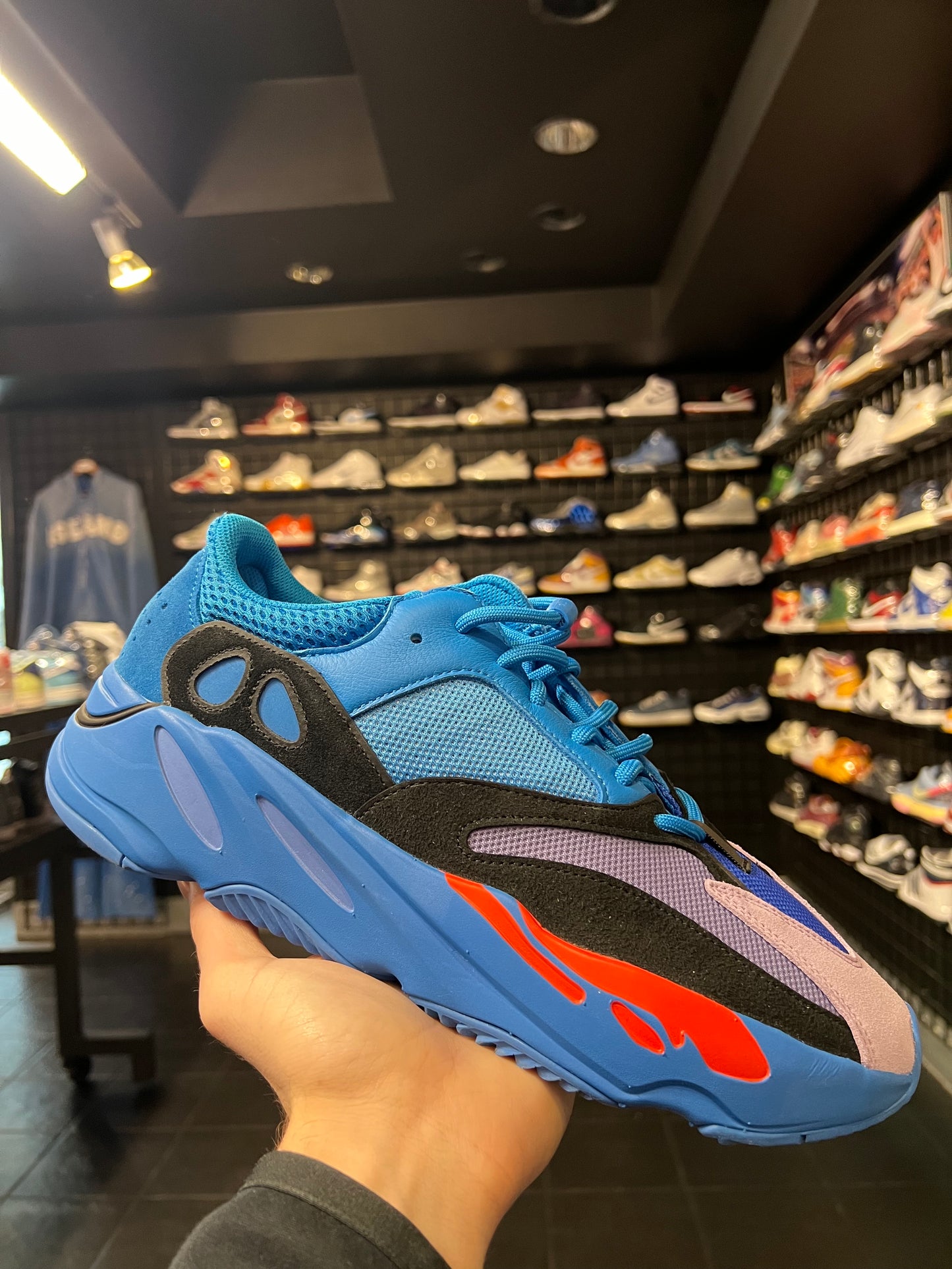 Men’s Yeezy 700 Hi Res Blue Brand New