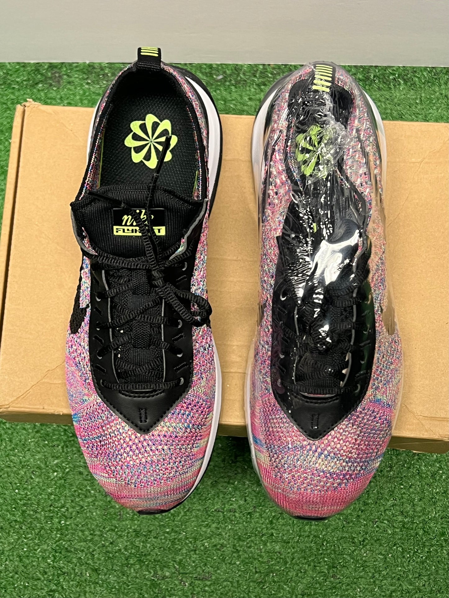 Women’s Nike Air Max Flyinit Racer Size 7.5