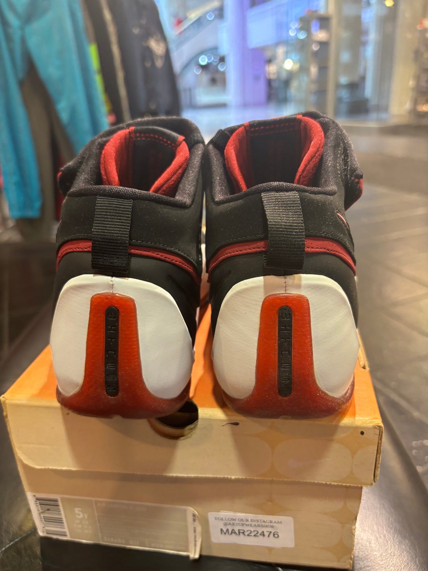 Nike LeBron 4 Size 5Y