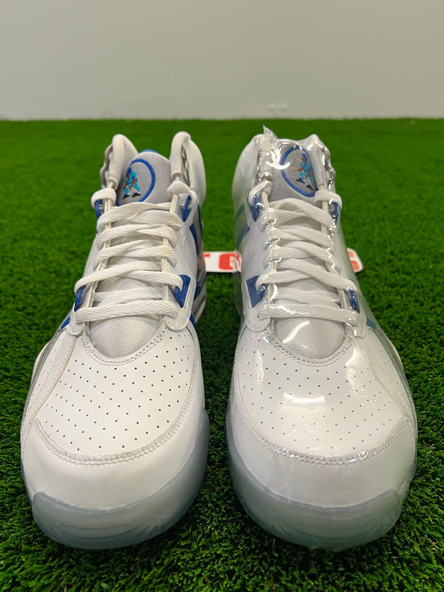 Men’s Nike Air Trainer Bo Jackson Broken Bats