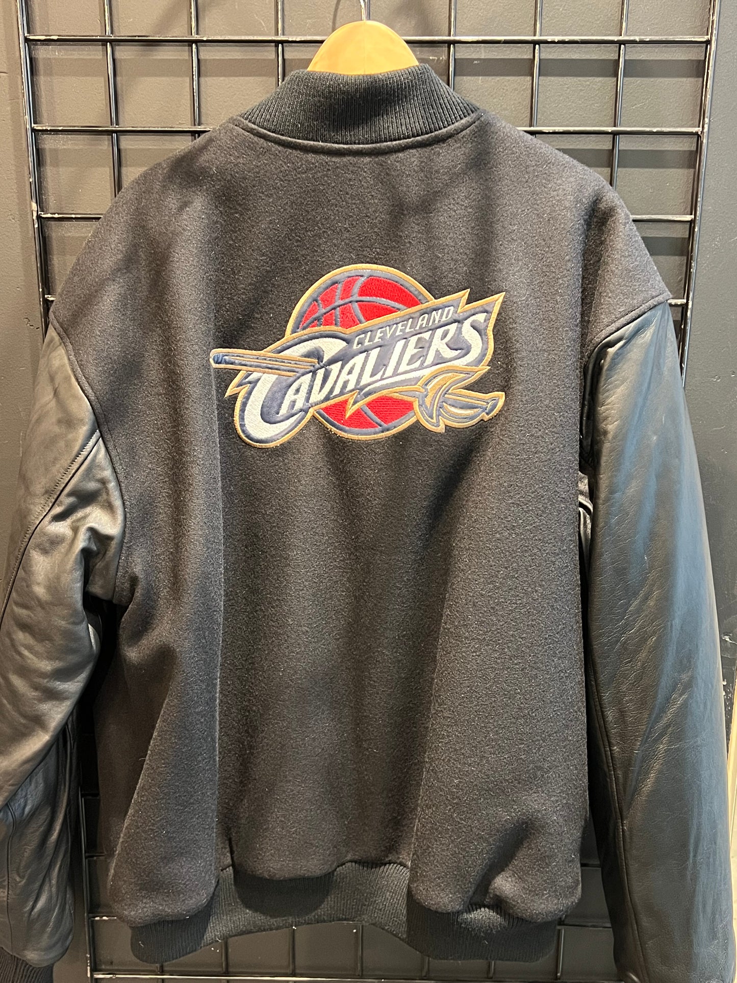 Men’s Jeff Hamilton Cavs Coat Size XXL Brand New