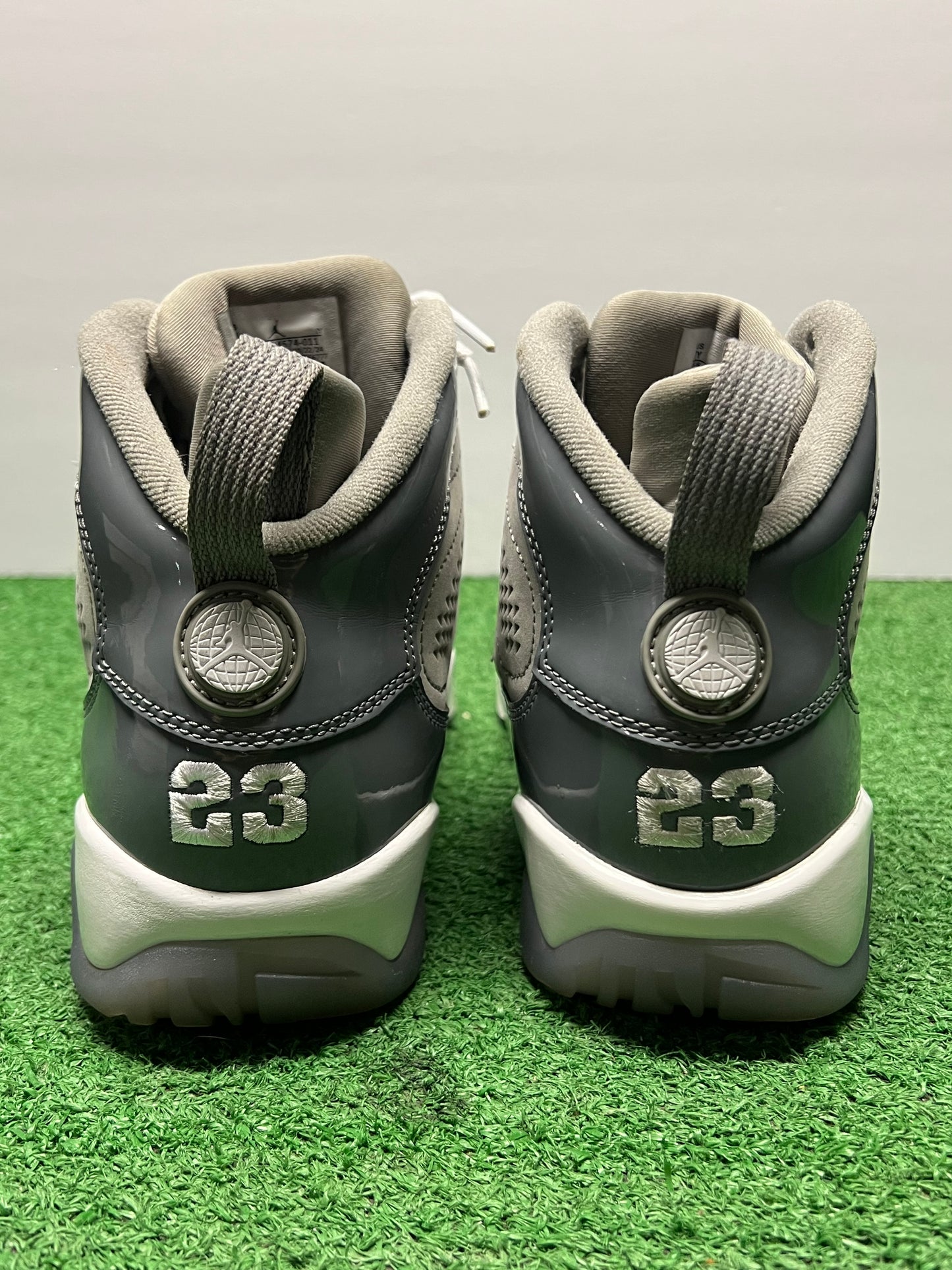 Gradeschool Air Jordan 9 Cool Grey Size 7