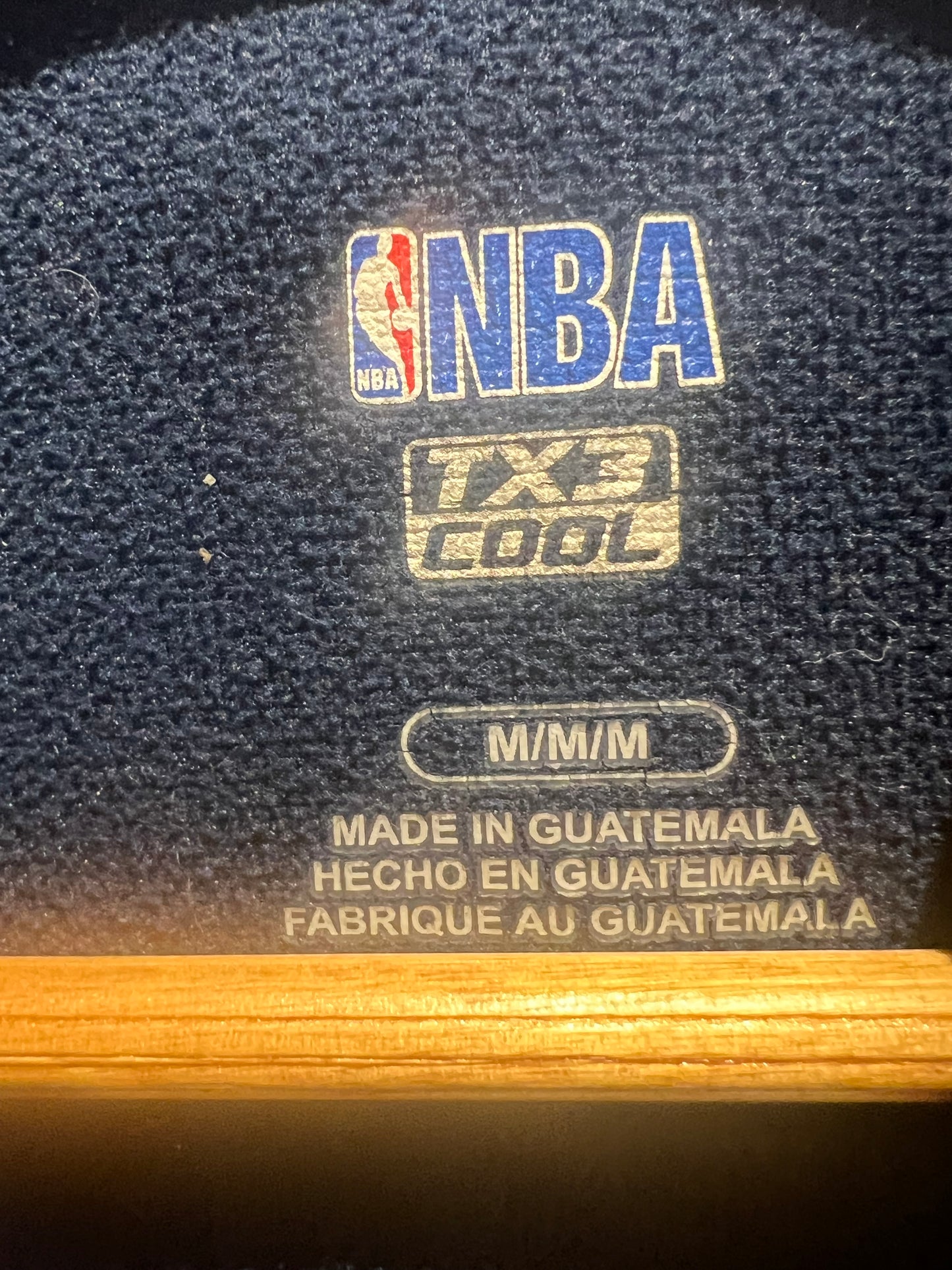 Men’s NBA Cavs Script Hoodie Size Medium