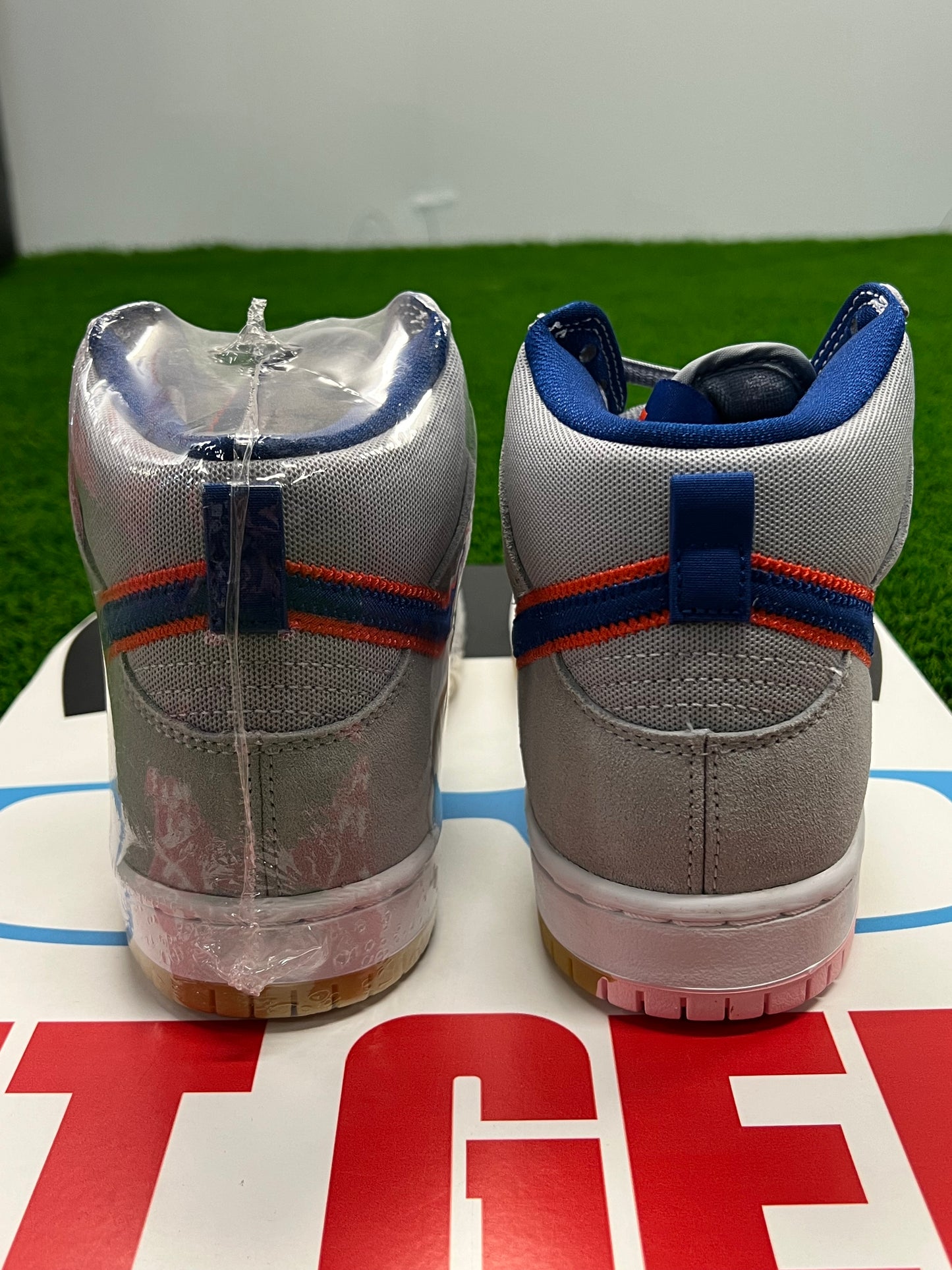 Men’s Nike SB Dunk High Mets size 10 Brand New