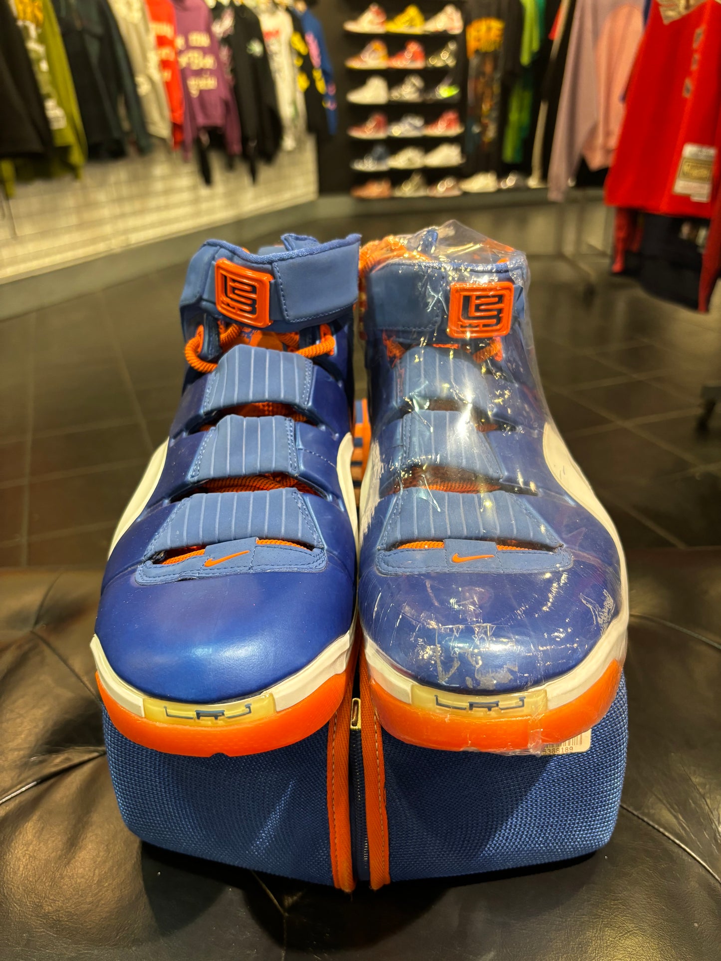 Men’s LeBron Birthday 4 Size 9