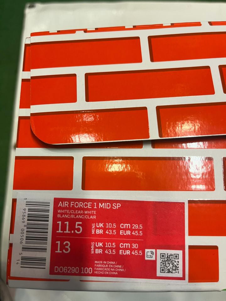 Men’s Air Force 1 Off-White Mid Size 11.5 Shoes Brand New