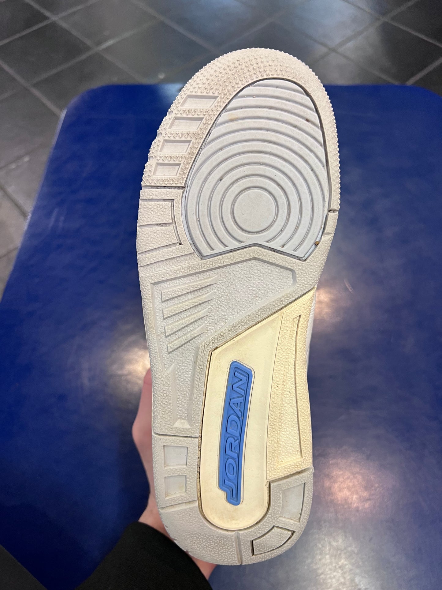 Air Jordan 3 Lucky Shorts Size 7