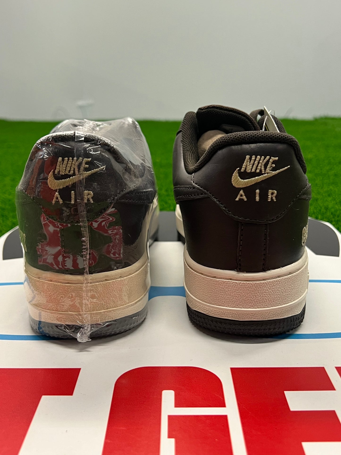 Men’s Nike Air Force One Low Gore Tex Brown Brand New