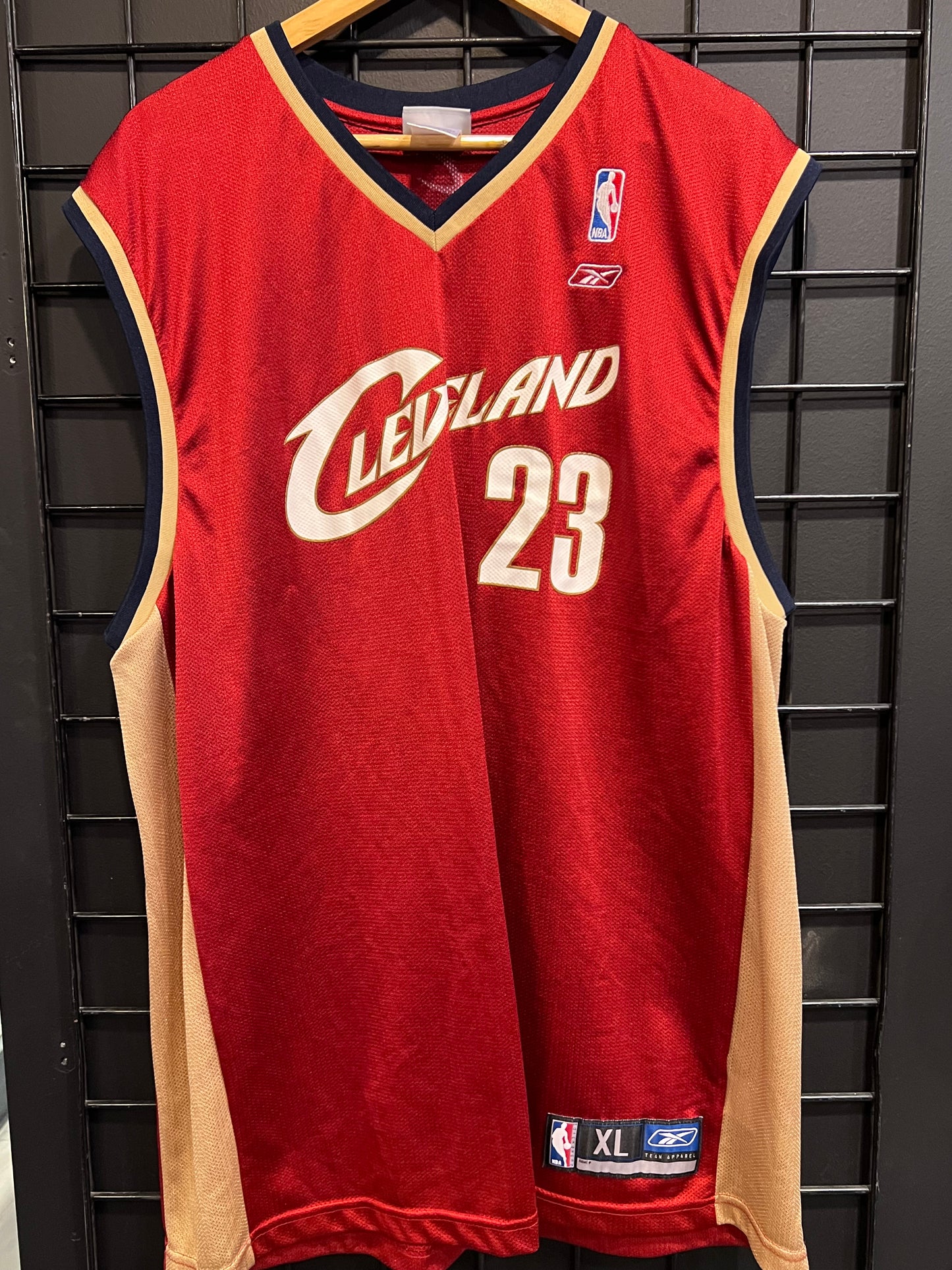 Reebok Cavaliers #23 LeBron Jersey Size XL