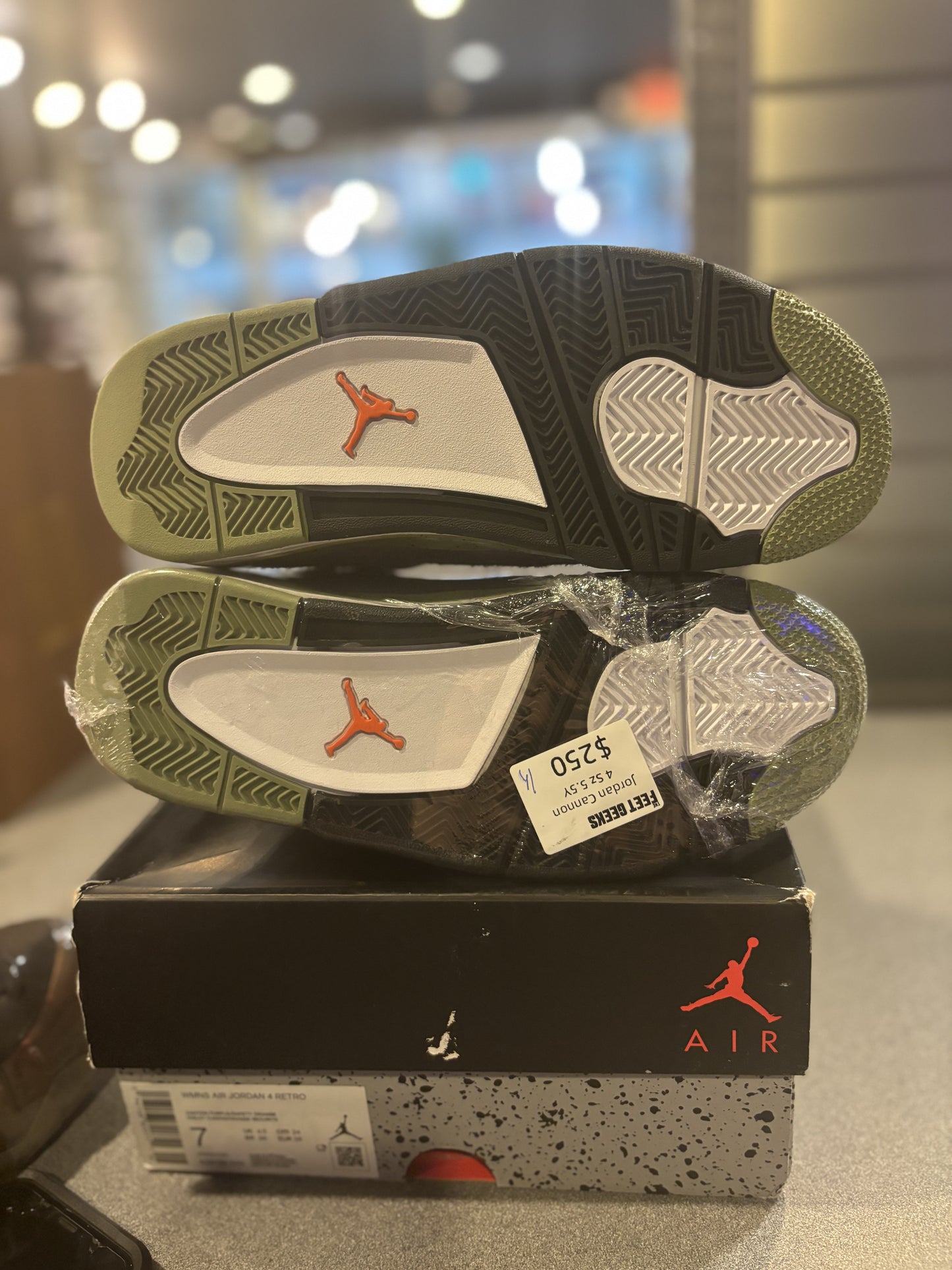 Jordan 4 Cannon Size 7 W 5.5 Y