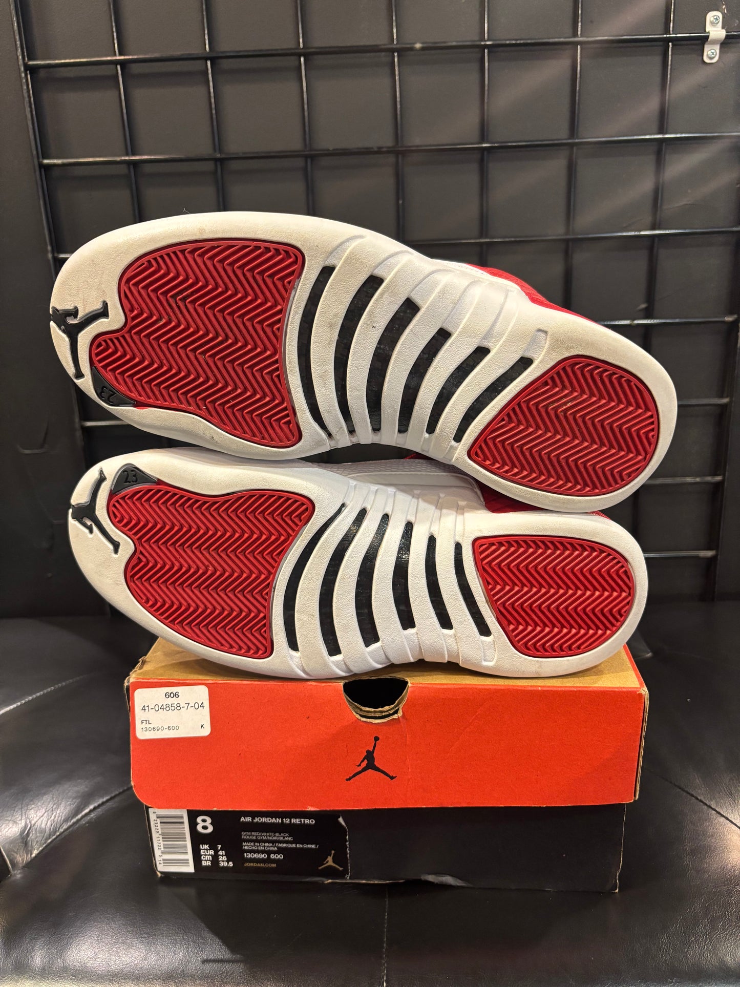 Air Jordan 12 Gym Red Size 9 Mens Shoes $180