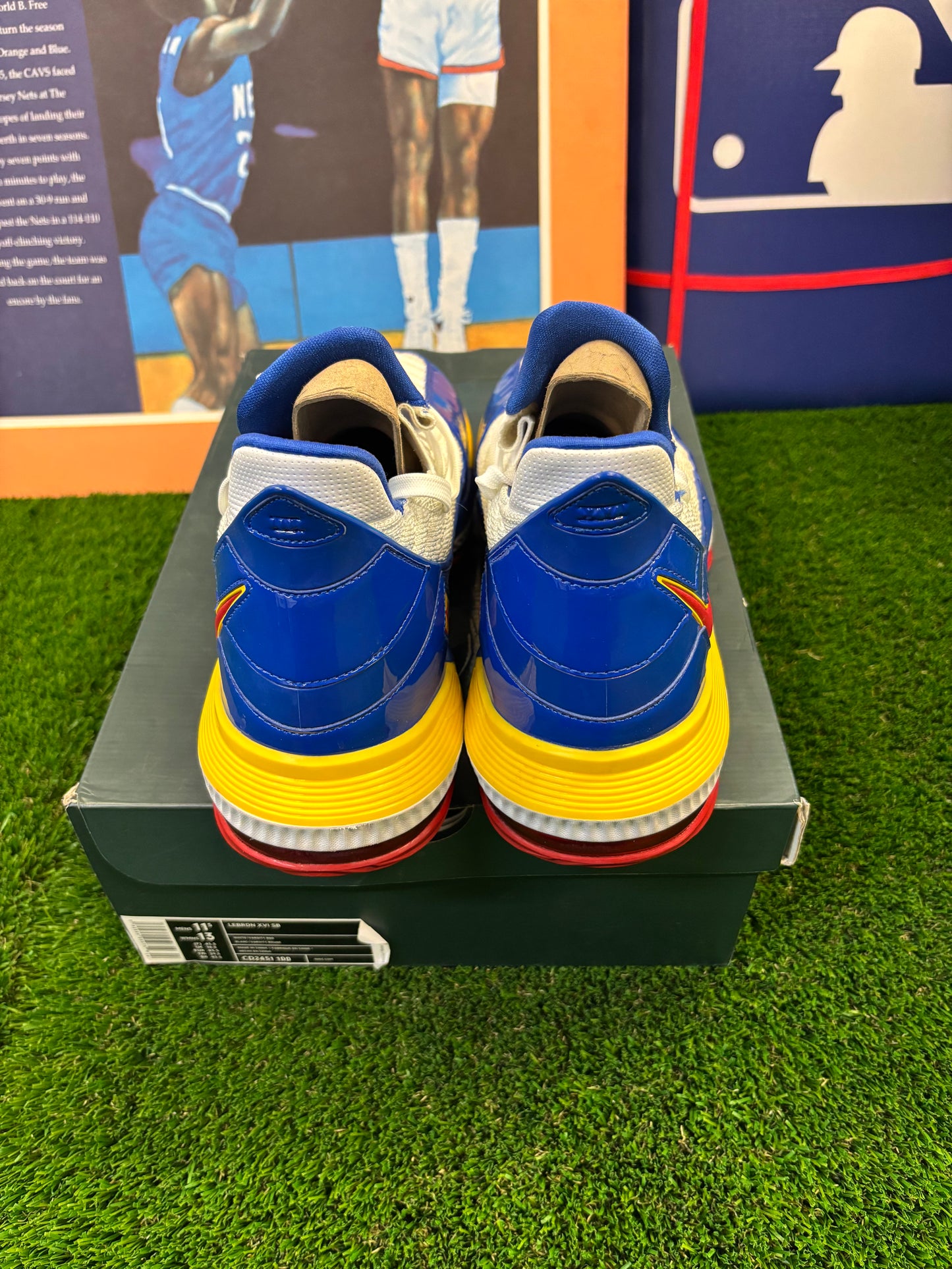 Nike LeBron 16 Superman Size 11.5 Mens Shoes $120