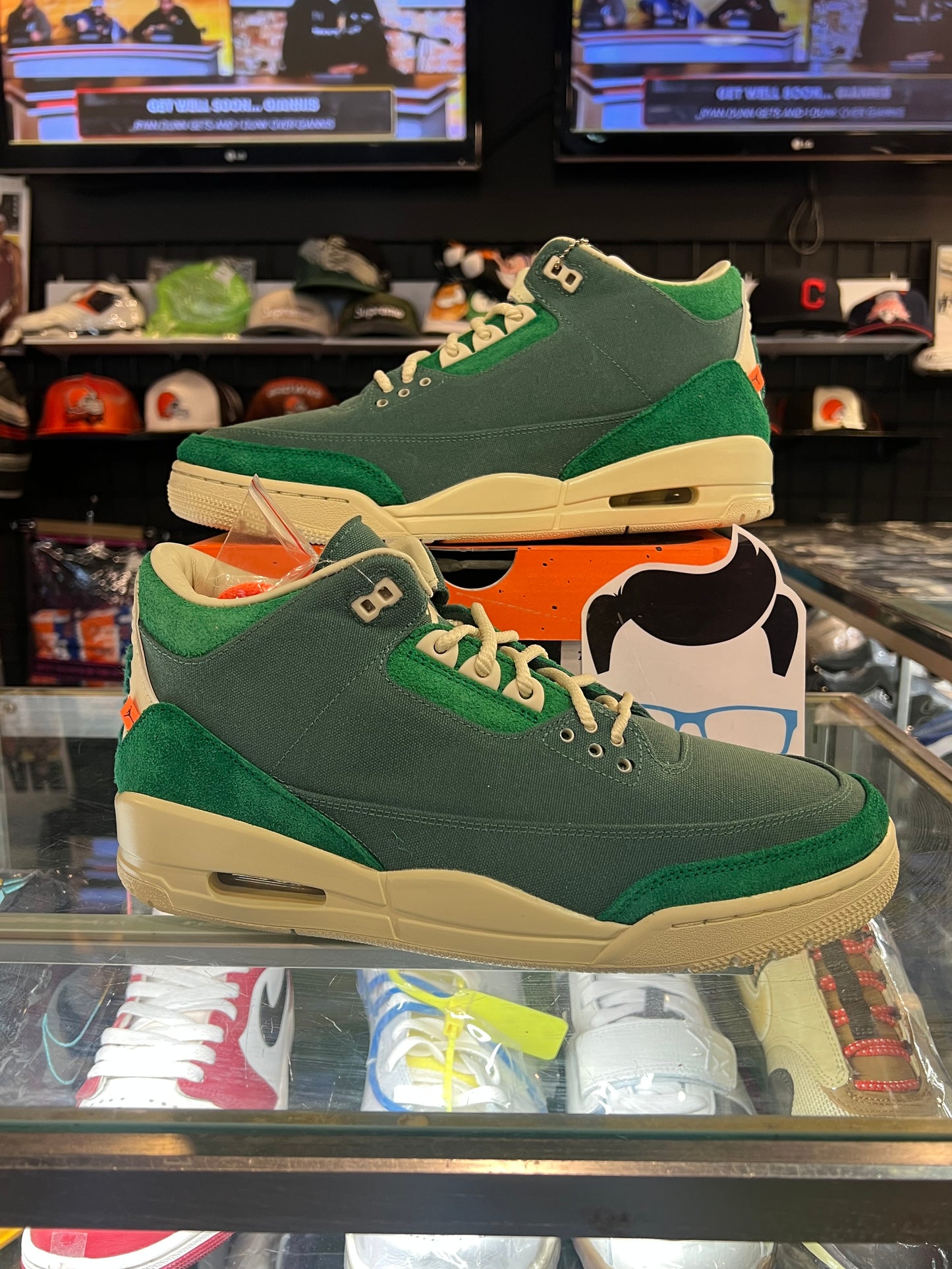 Men’s Air Jordan 3 Nina Chanel Abney Size 10.5 Brand New