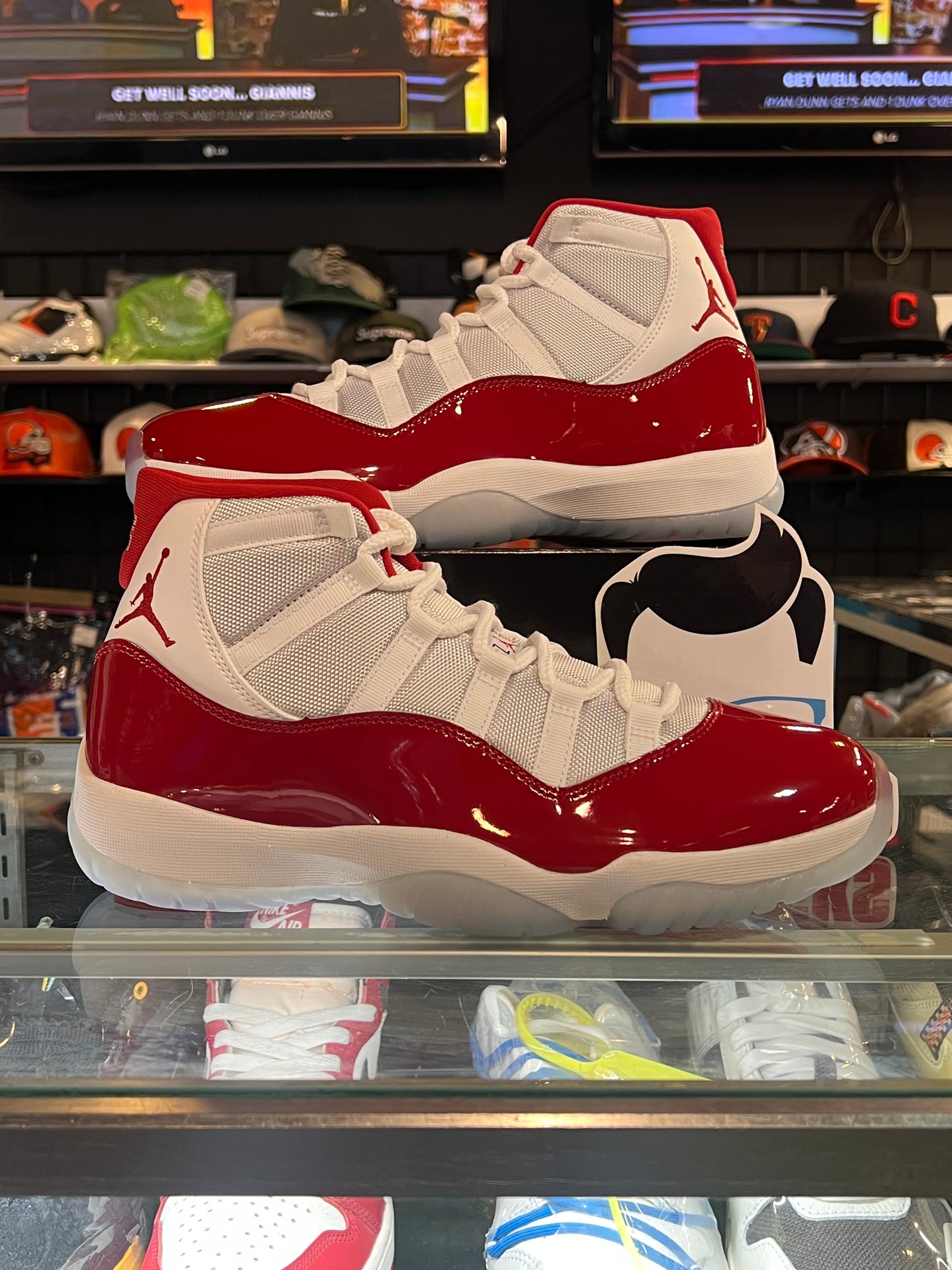 Men’s Air Jordan 11 Cherry Size 10.5 Brand New