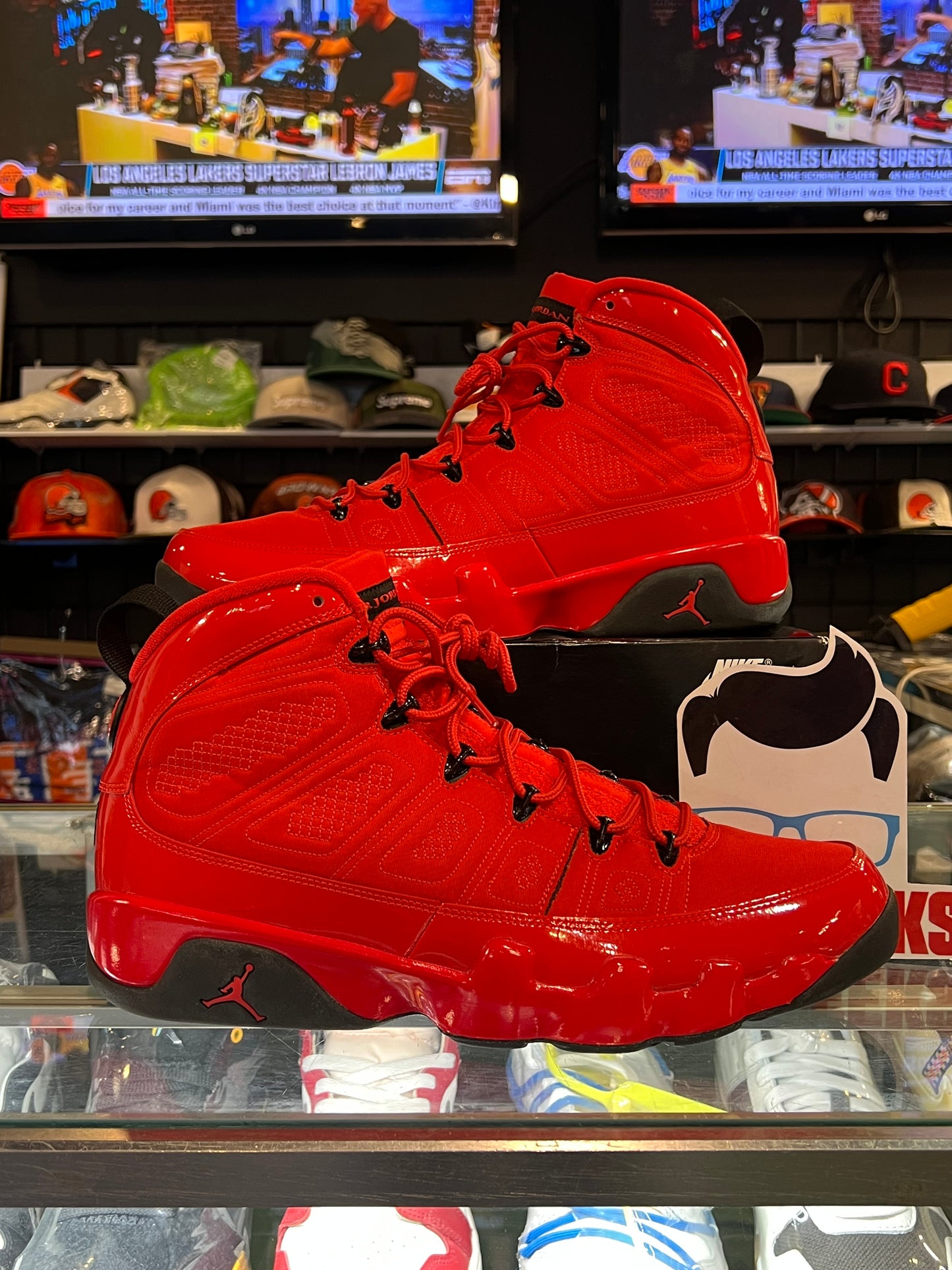 Men’s Air Jordan 9 Red Chile Size 13 Pre-Owned