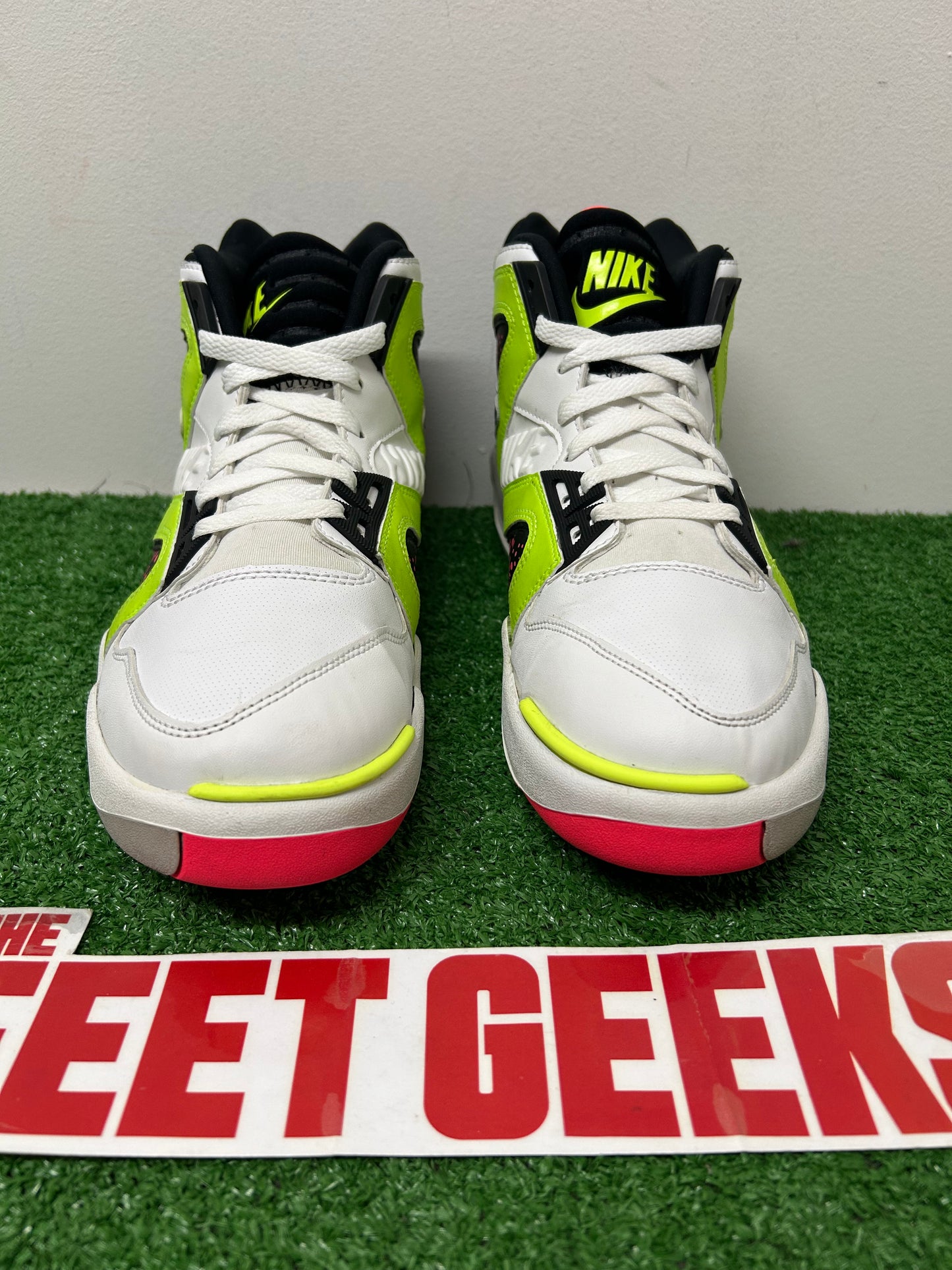Nike Air Tech Challenge Hybrid size 10.5 Men Shoes