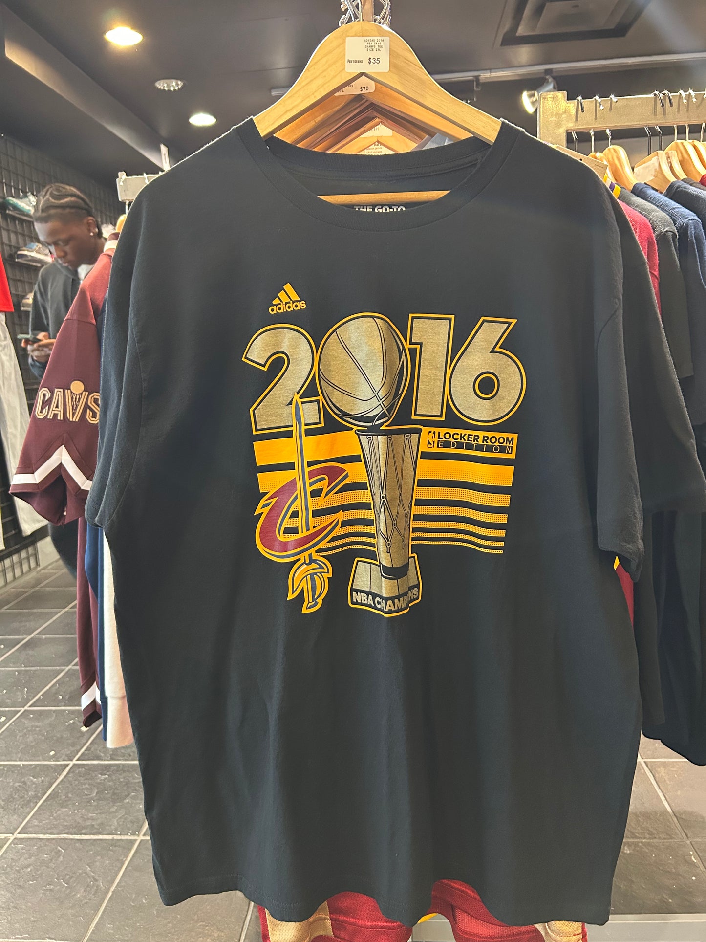 Adidas 2016 NBA Cavs Champs Tee size 2XL
