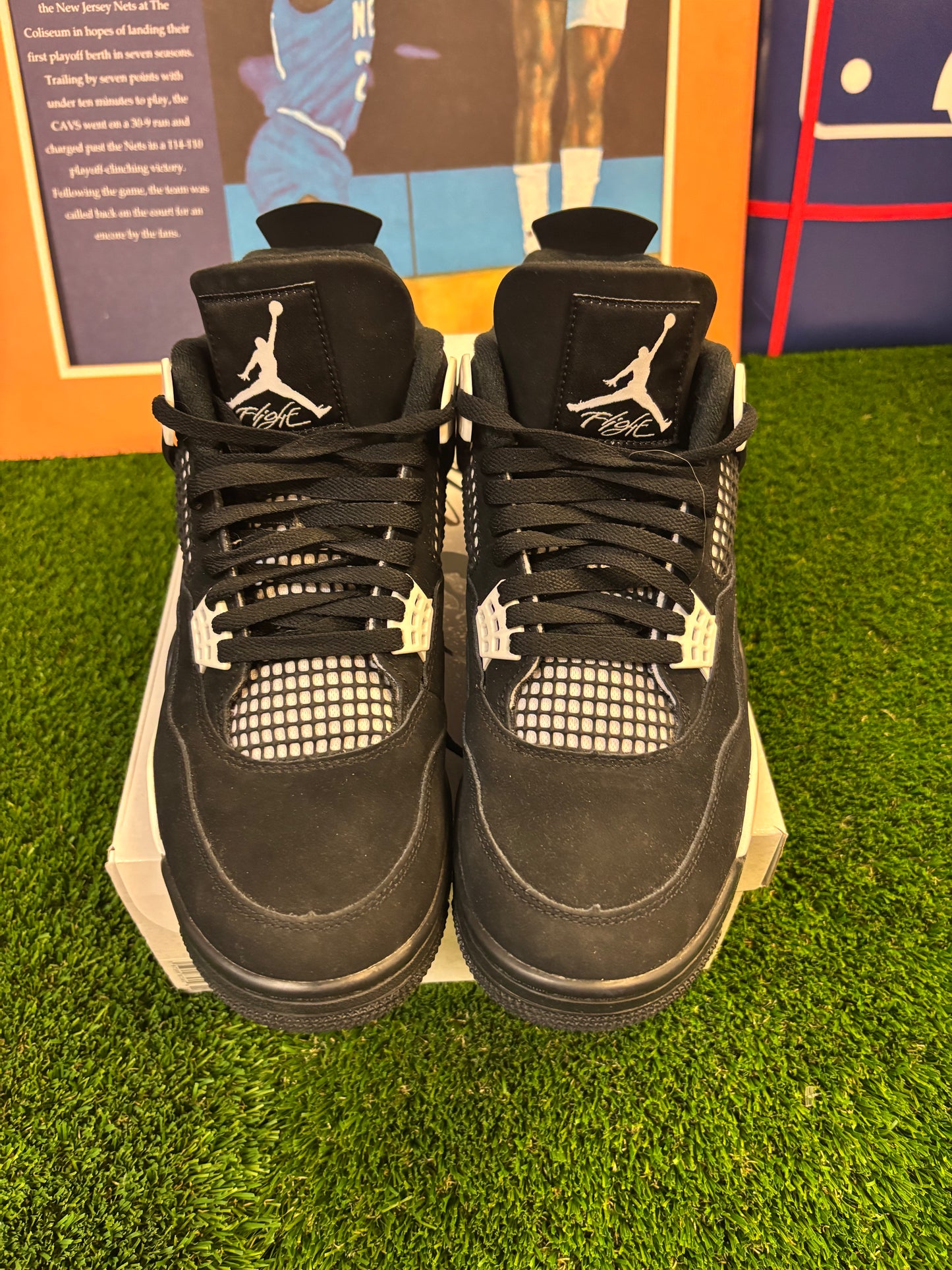 Air Jordan 4 White Thunder Size 11 Mens $250