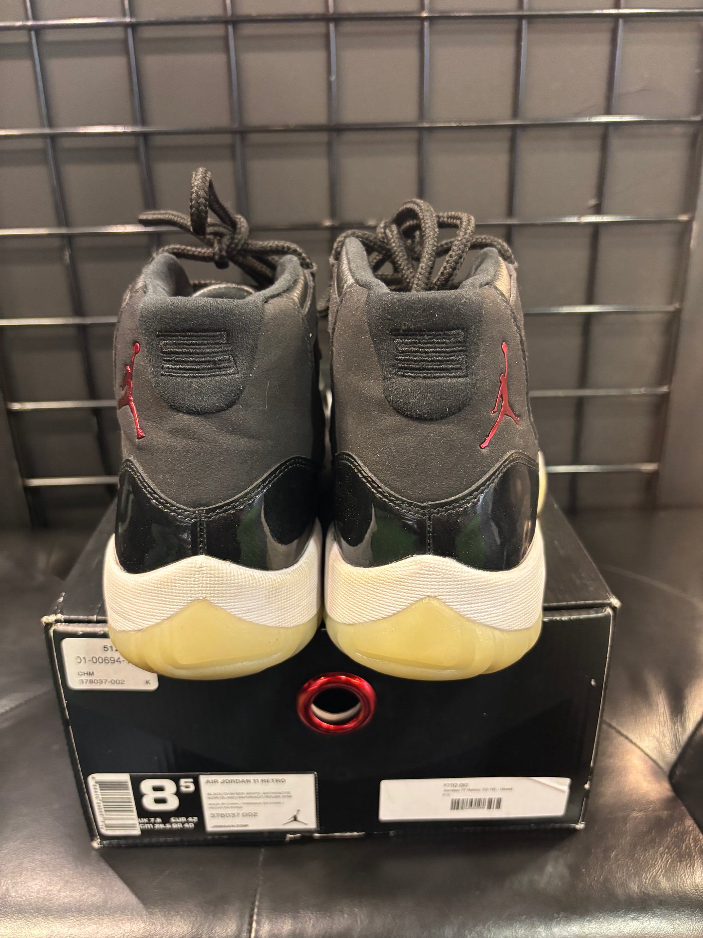 Air Jordan 11 72-10 Size 8.5 Mens $170