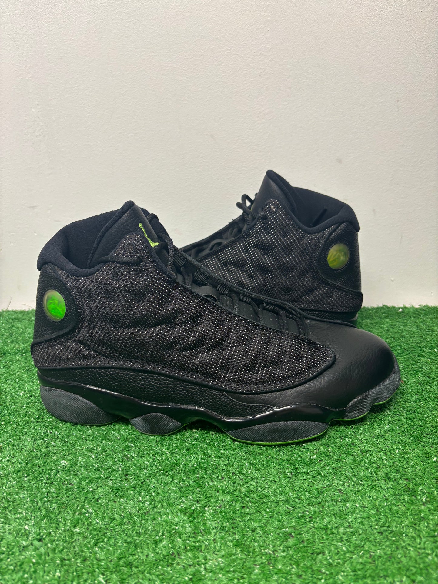 Jordan 13 Altitude Size 10.5 $200 Men’s