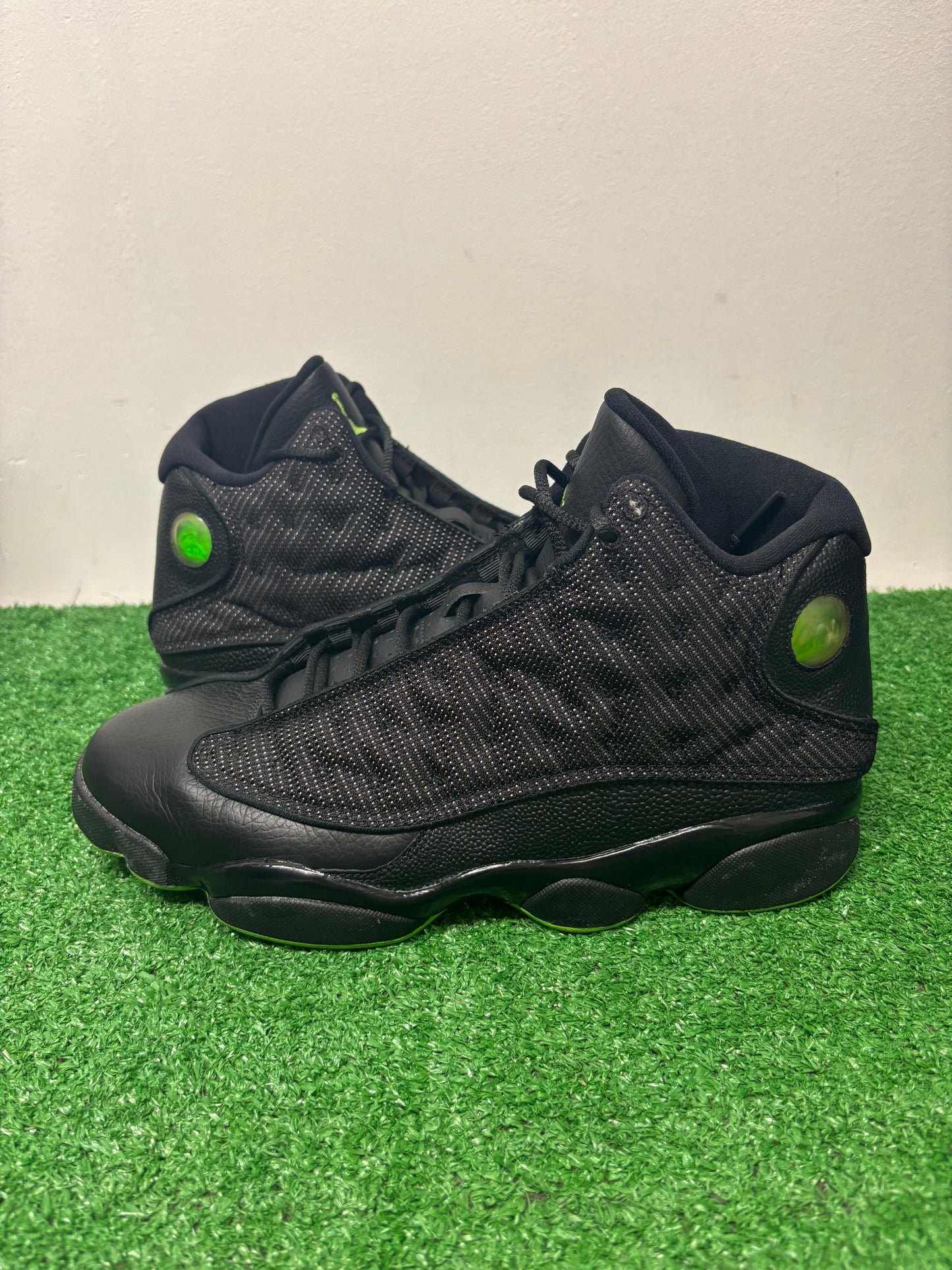 Jordan 13 Altitude Size 10.5 $200 Men’s