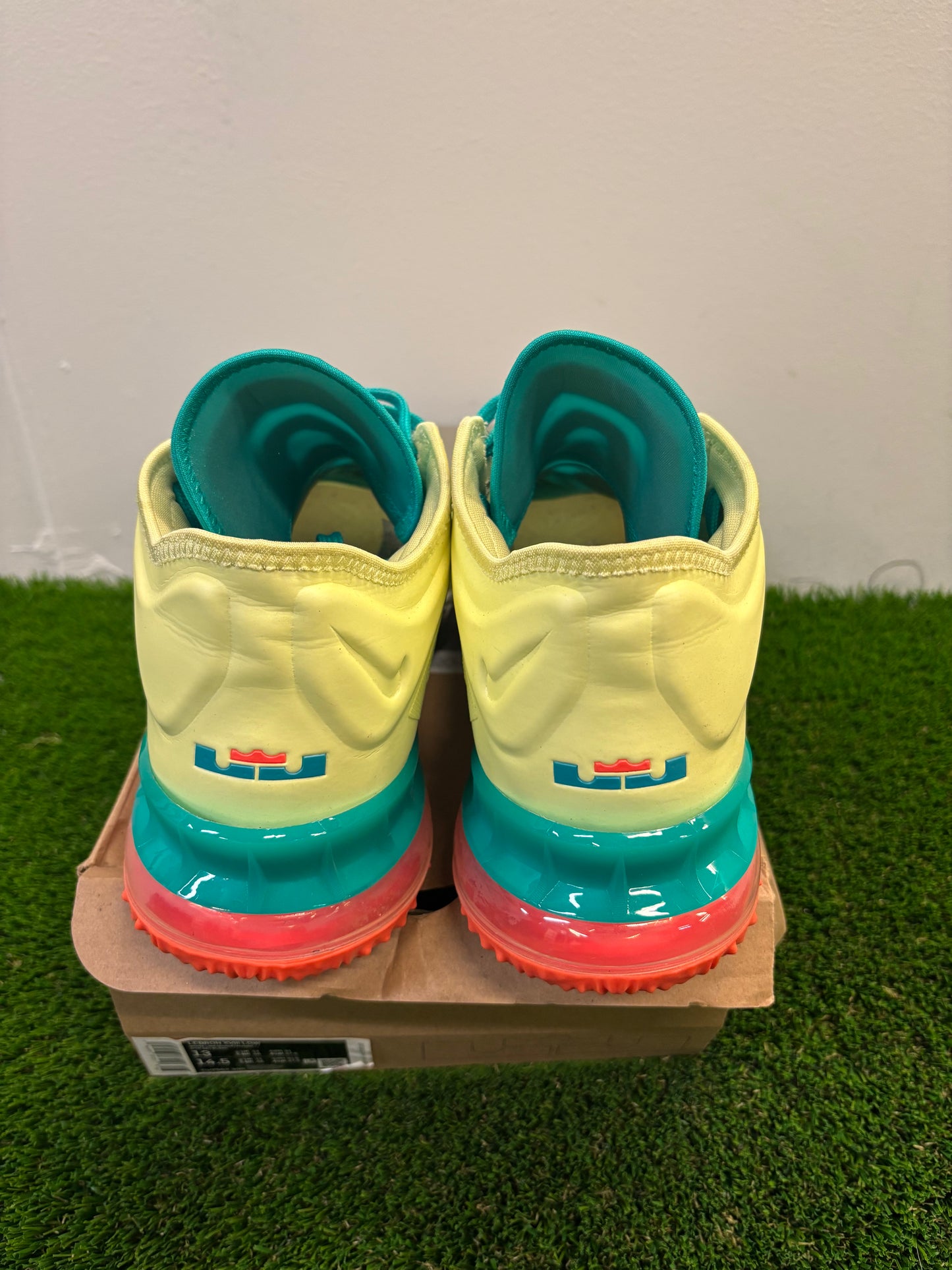 Nike LeBron 18 Low Palmer Size 13 Mens Shoes $120