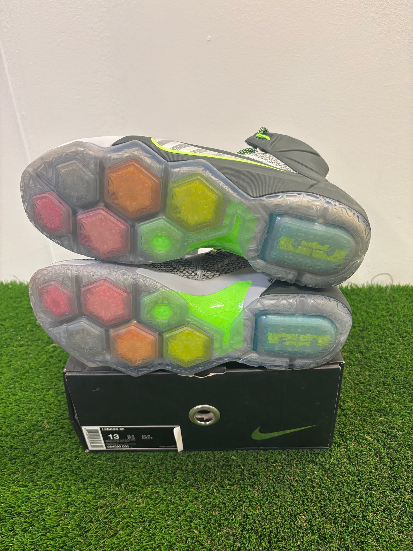 Nike LeBron 12 Dunkman Size 13 Mens Shoes $170