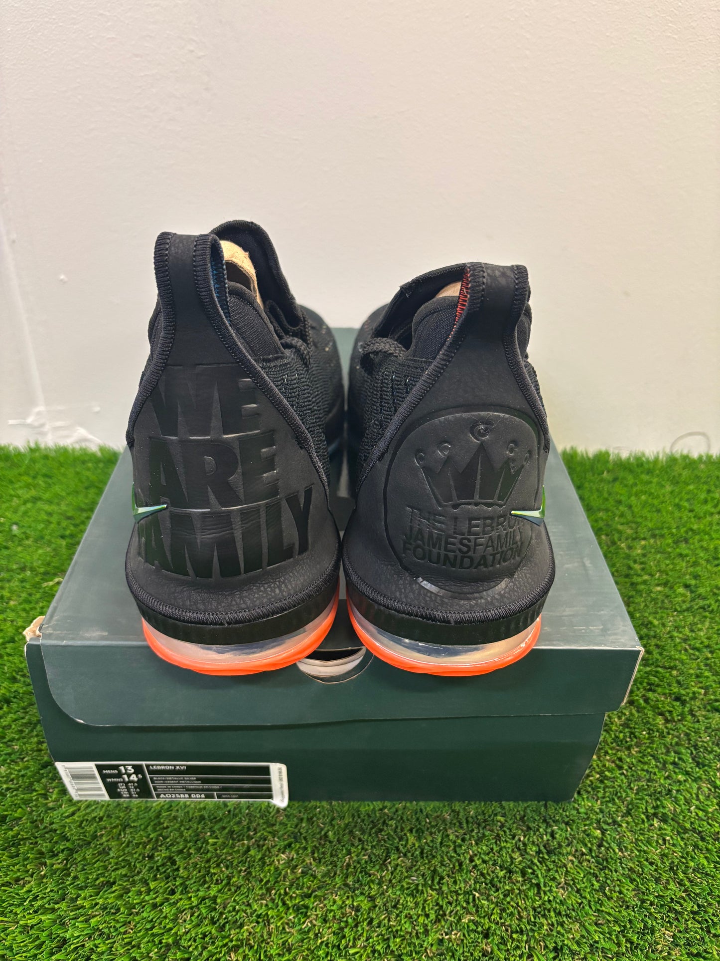 Nike LeBron 16 I Promise Size 13 Mens Shoes $250