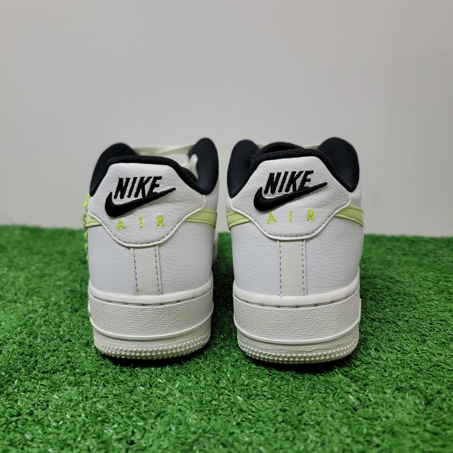 Nike Air Force 1 Low Worldwide size 6.5y Gradeschool Shoes