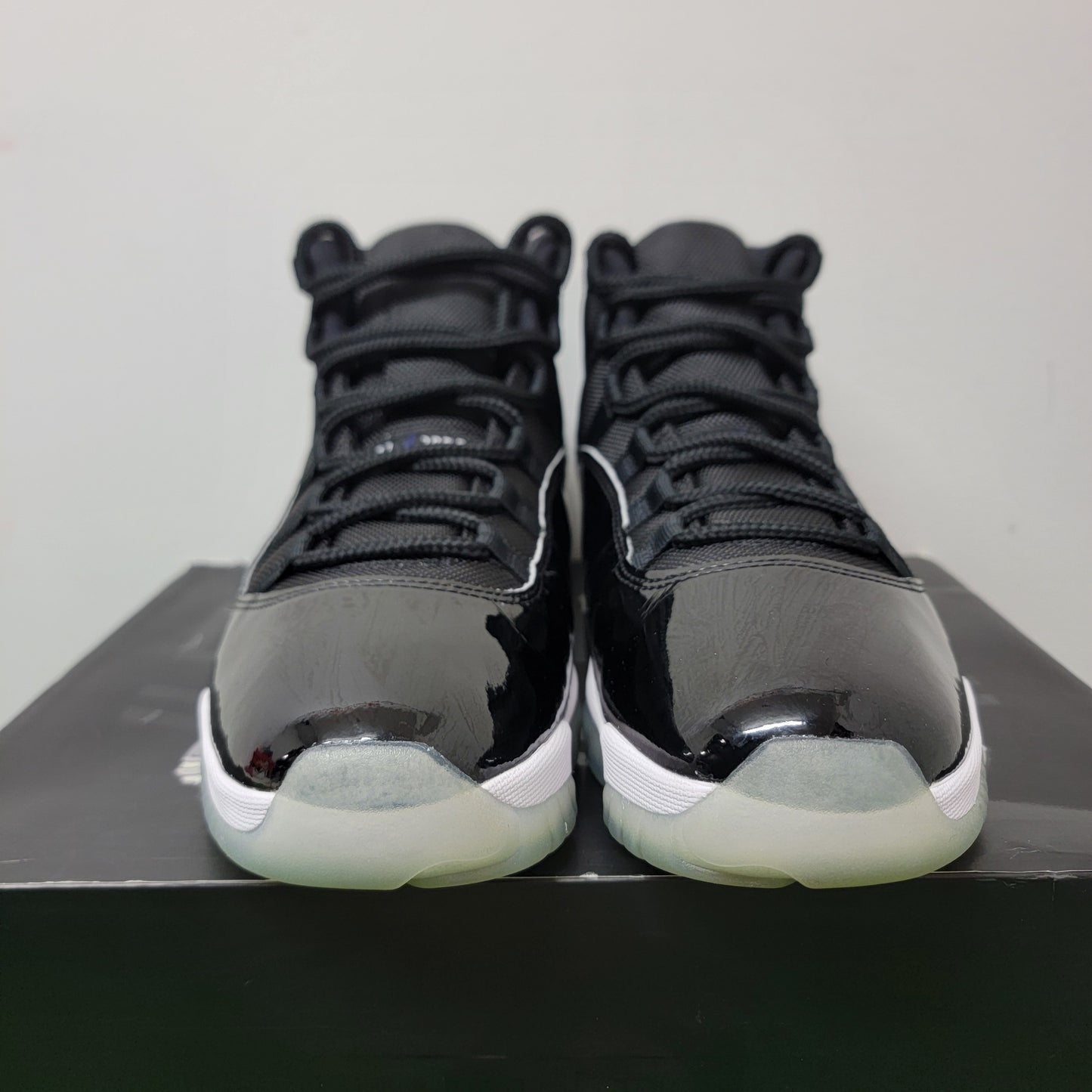 Air Jordan 11 Retro Space Jam 2016 Size 11 Men Shoes