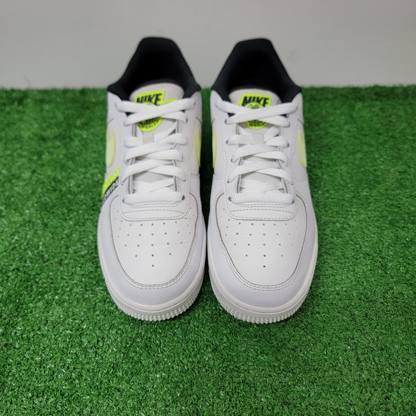 Nike Air Force 1 Low Worldwide size 6.5y Gradeschool Shoes