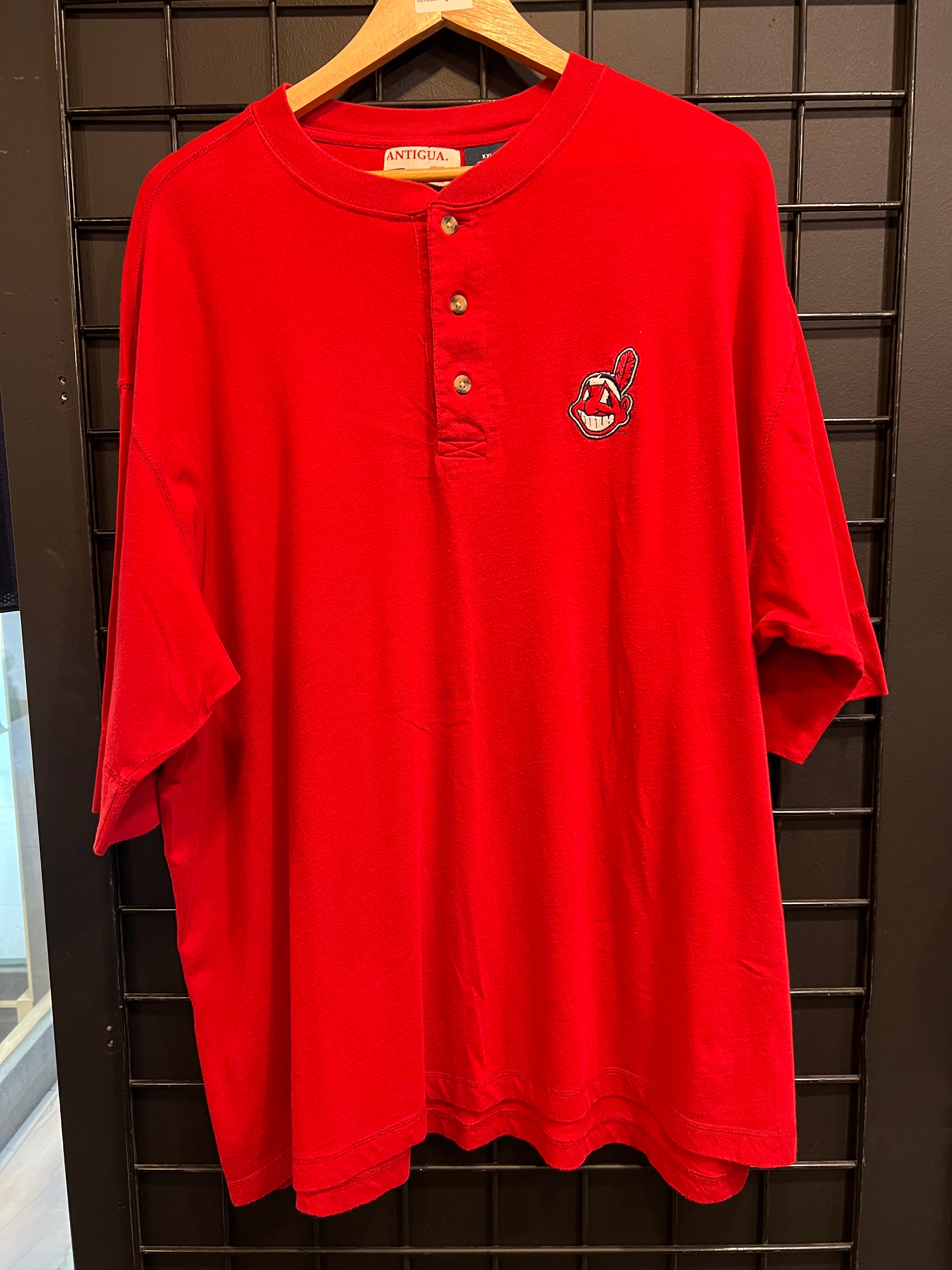 Men’s Antigua Cleveland Indians Henley Tee Size XXL