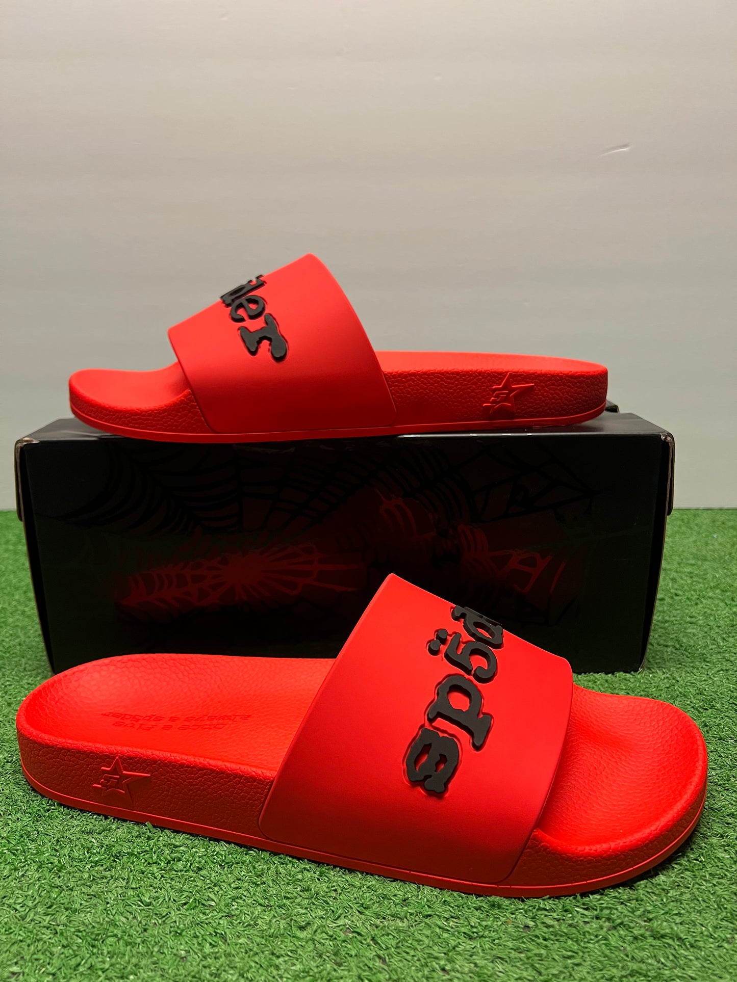Men’s Sp5der Slides Size 10 and 12