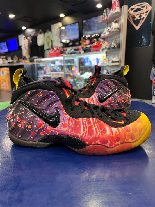 Men’s Nike Foamposite Pro Asteroid Size 10.5