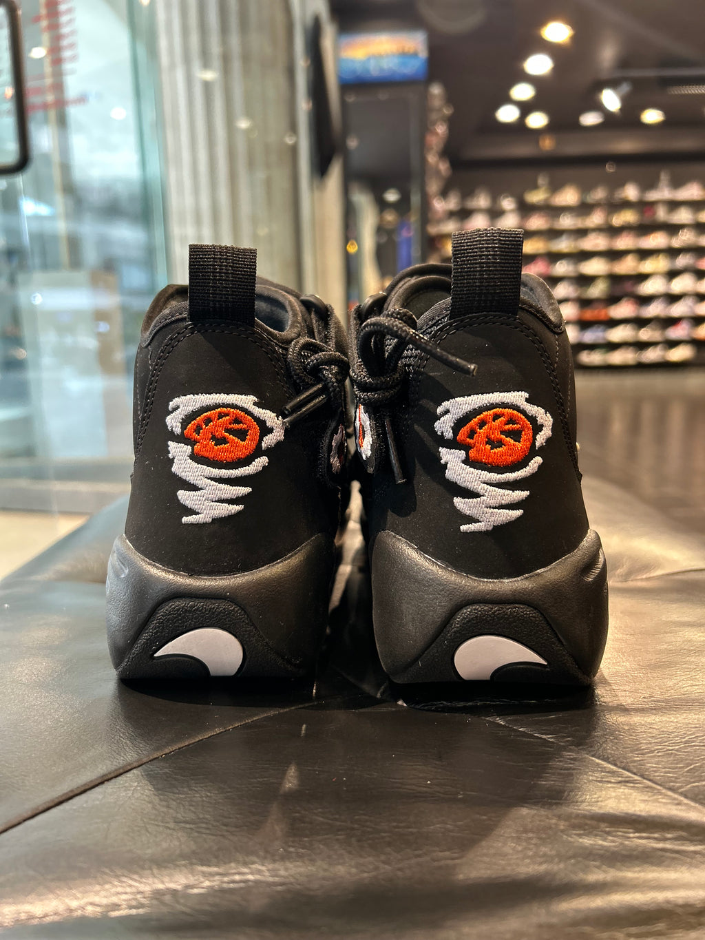 Nike Air shake ndestrukt size 5.5y Gradeschool shoes