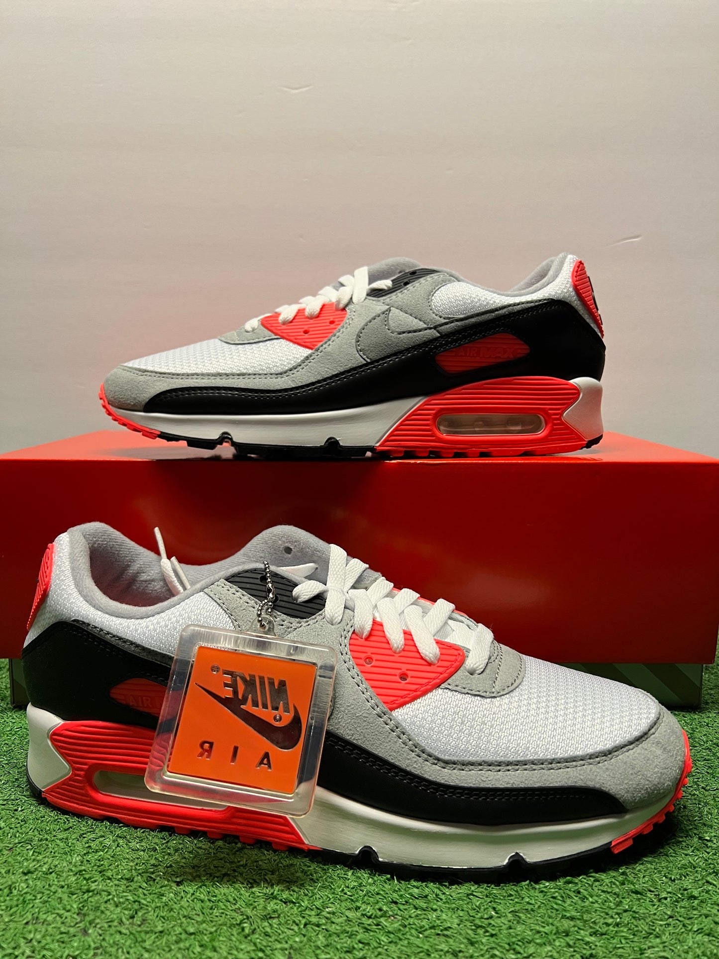 Men’s Air Max 90 Infrared Size 11