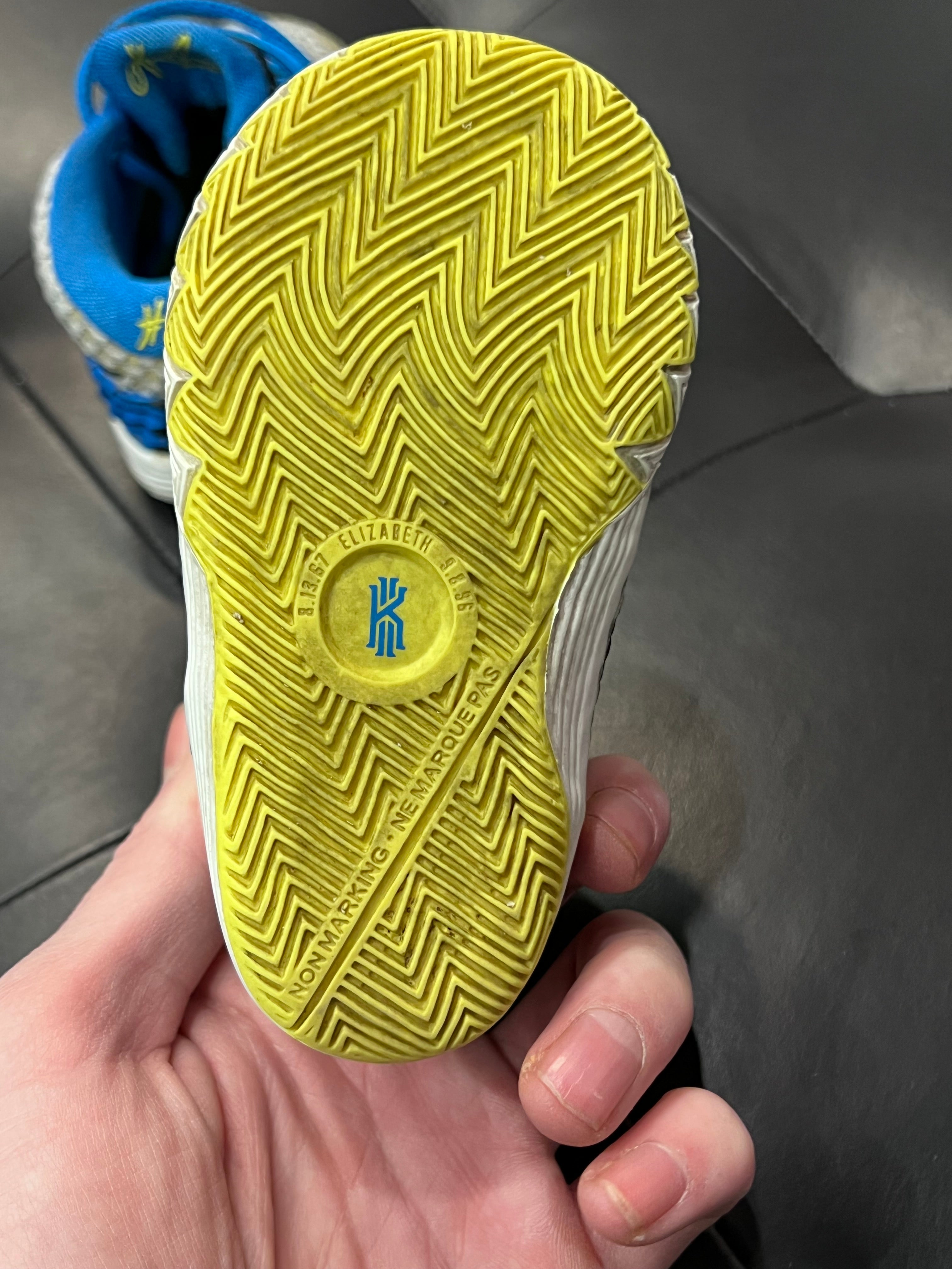 Baby Nike Kyrie 1 Size 5c Shoes