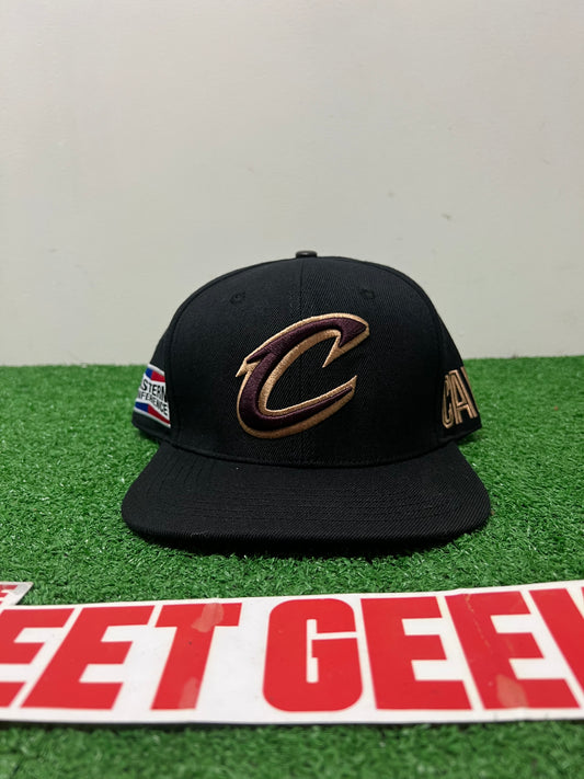 Pro Cleveland Cavaliers Black SnapBack Hat