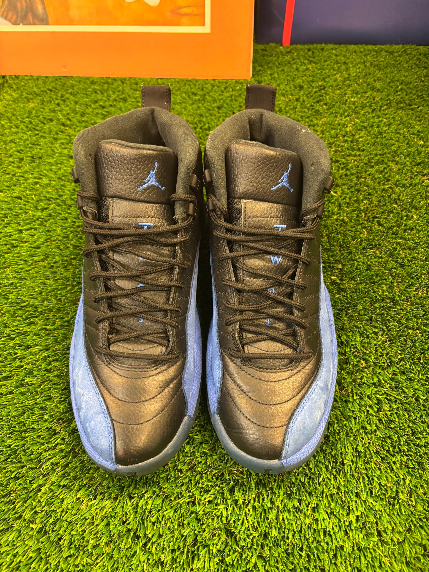 Air Jordan 12 Dark Royal Size 9.5 Mens $140
