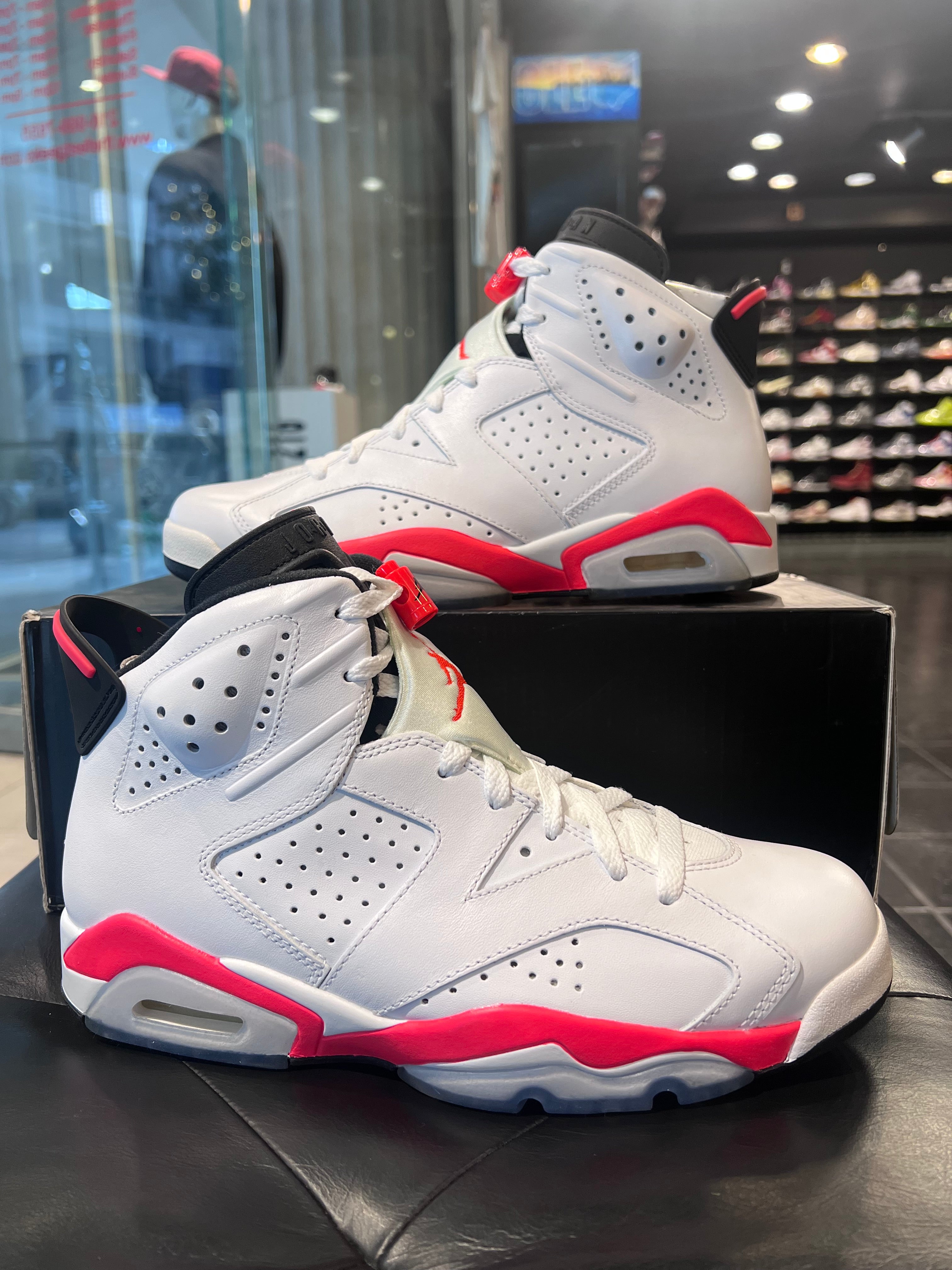 Men’s Air Jordan 6 Infrared Size 8