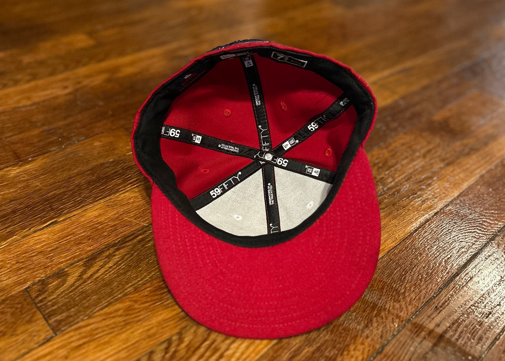 New Era 59FIFTY Cleveland Indians Retro Oval Script Pinwheel Fitted Cap White Red Black 7 5/8 60.6cm Cooperstown Collection