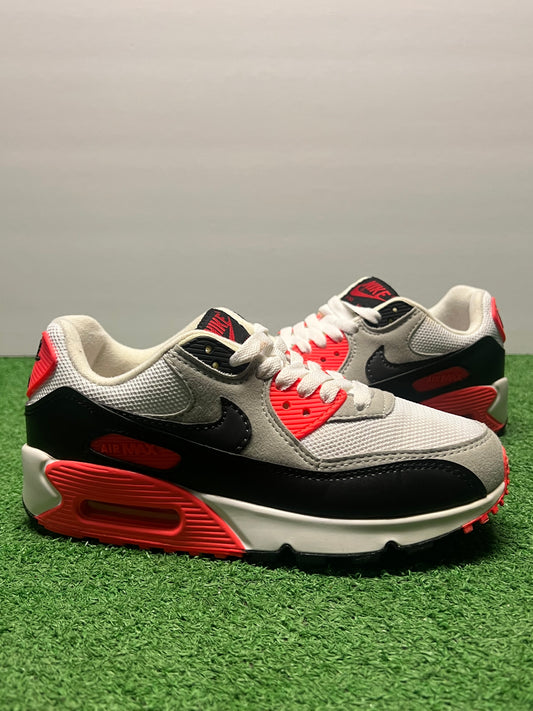 Women’s Nike Air Max 90 Infrared Size 6.5