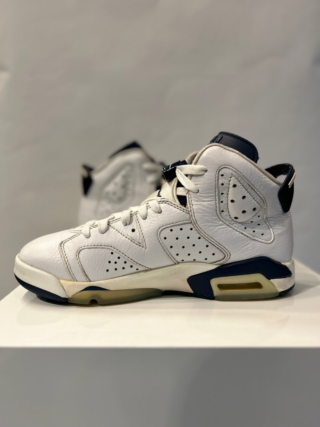 Air Jordan 6 Retro Midnight Navy Size 6y